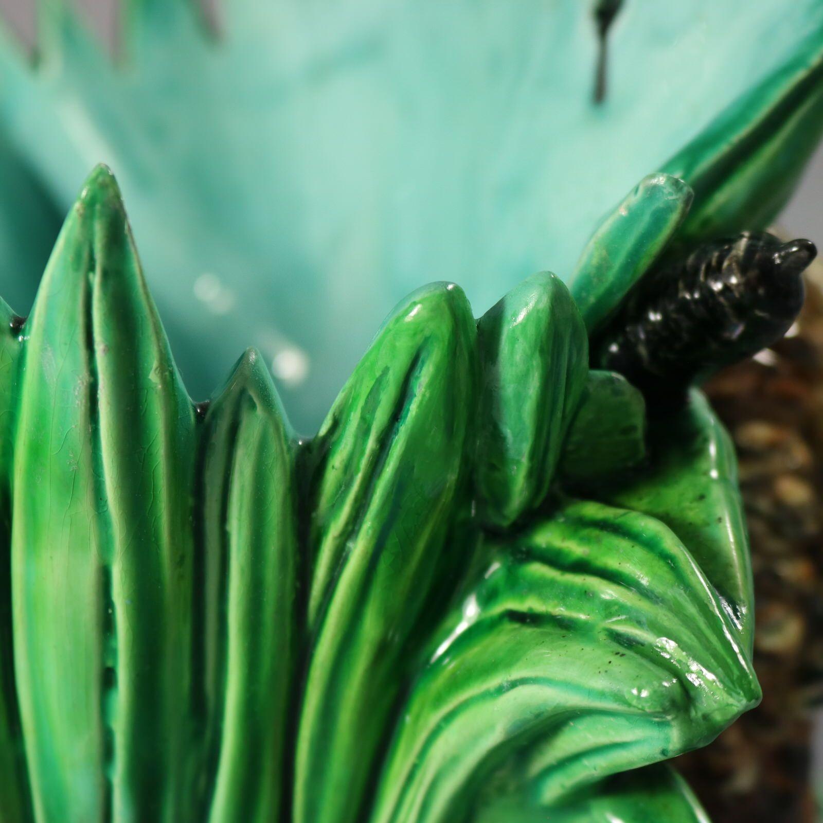 Vaso in maiolica Hugo Lonitz con pernice e pulcini in vendita 8