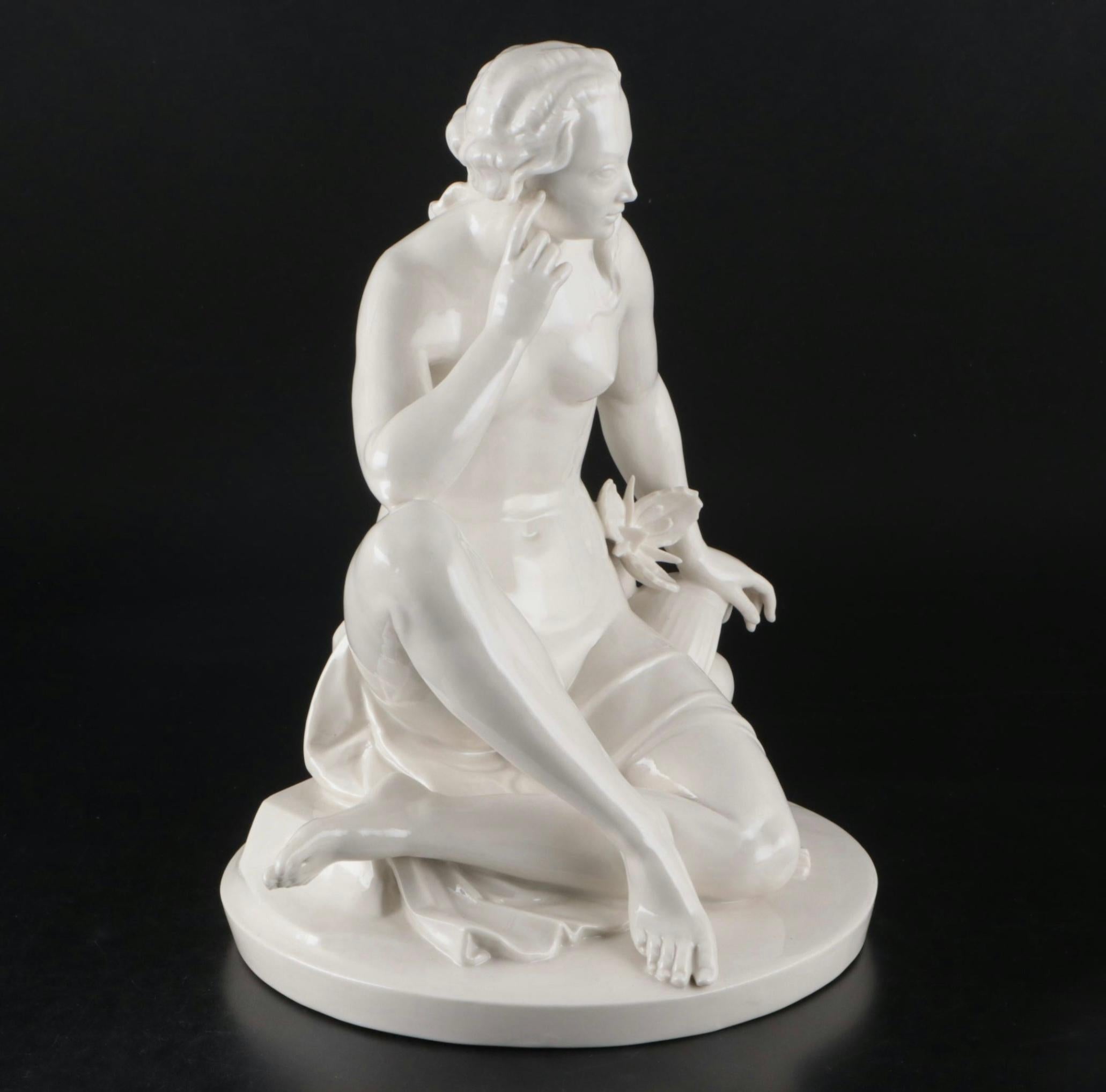 Metà XX secolo Hugo Meisel per Schwarzburger Werkstatten Nudo in porcellana Circa 1930 in vendita