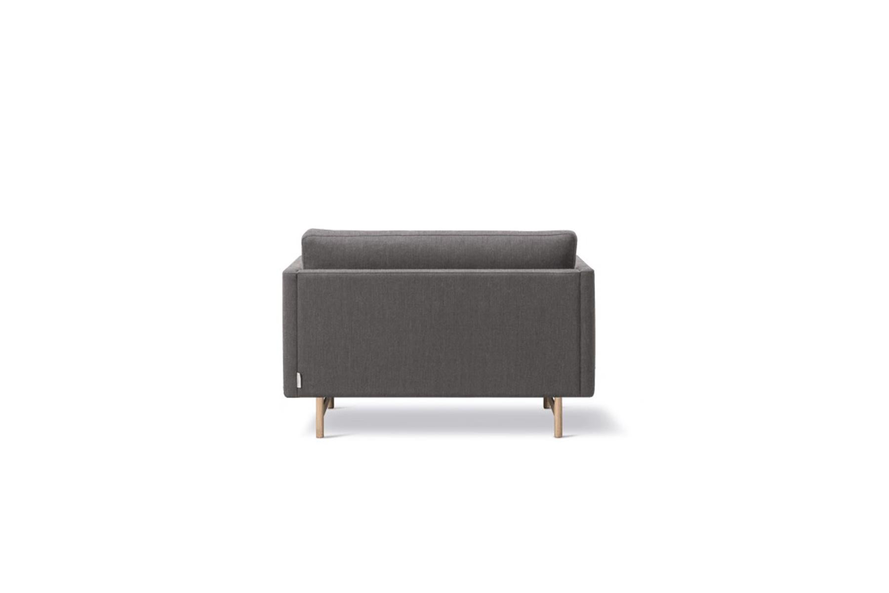 American Hugo Passos Calmo Lounge Chair 95 – Wood Base For Sale