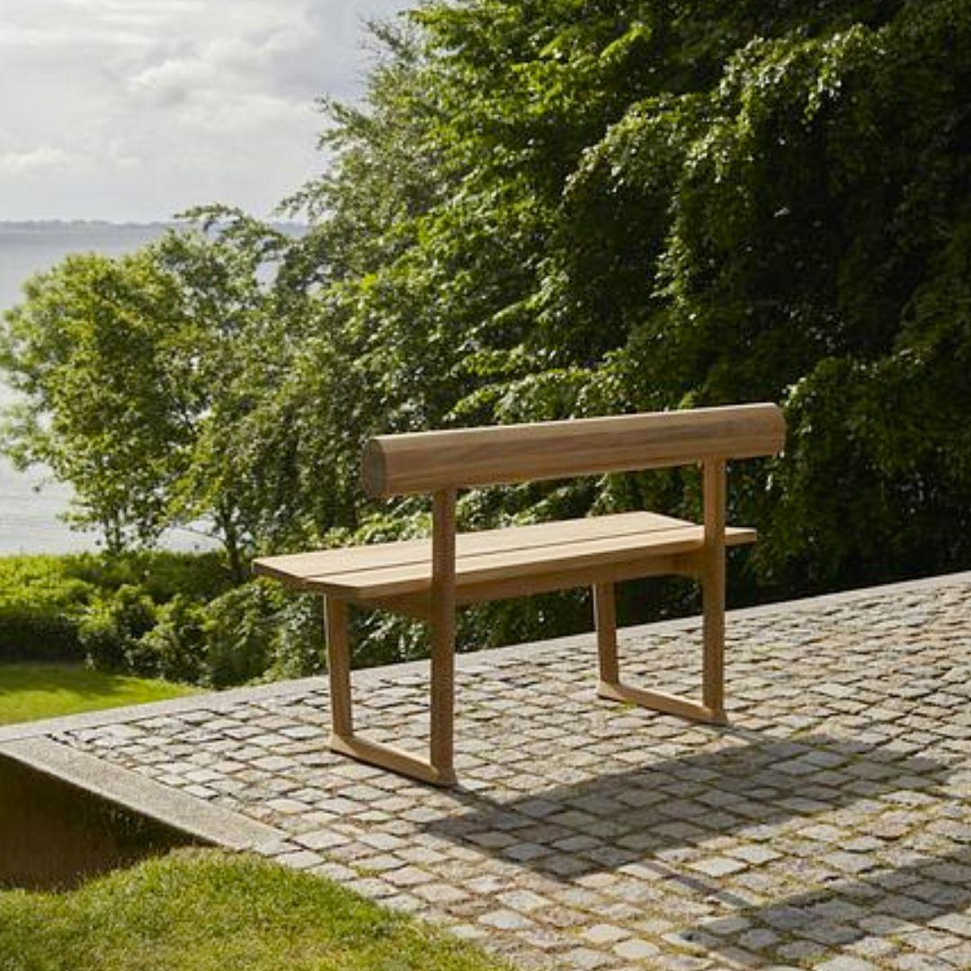 Mid-Century Modern Hugo Passos Outdoor 'Banco' Single Teak Bench for Skagerak For Sale
