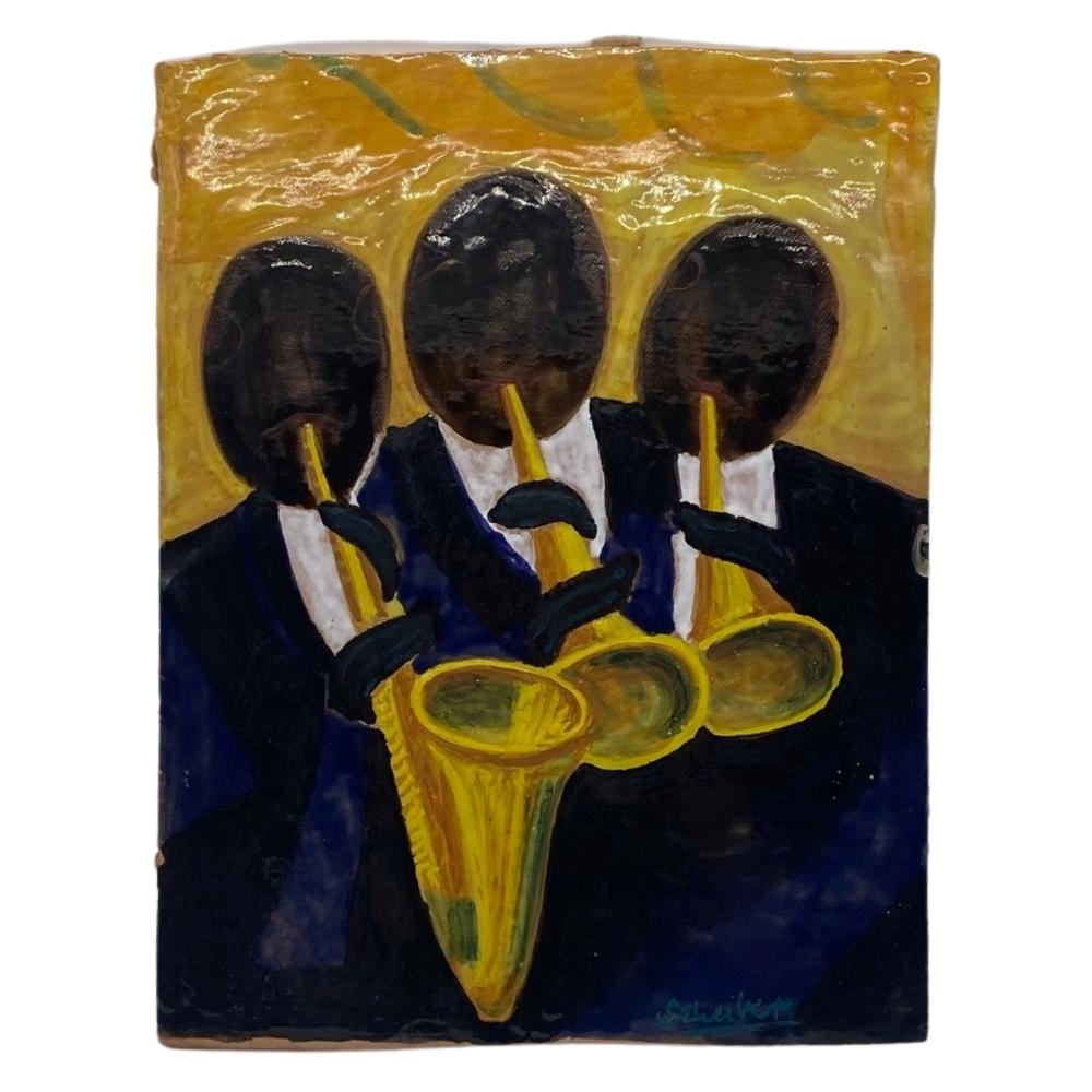 Eine besondere und seltene Scheiber-Saxophonist-Keramikfliese aus der Zeit um 1930. Das Stück ist vom Künstler gekennzeichnet. Wahrscheinlich hat er es als Geschenk oder als Experiment gemacht. Ein wirklich dekoratives und einzigartiges Stück. Es