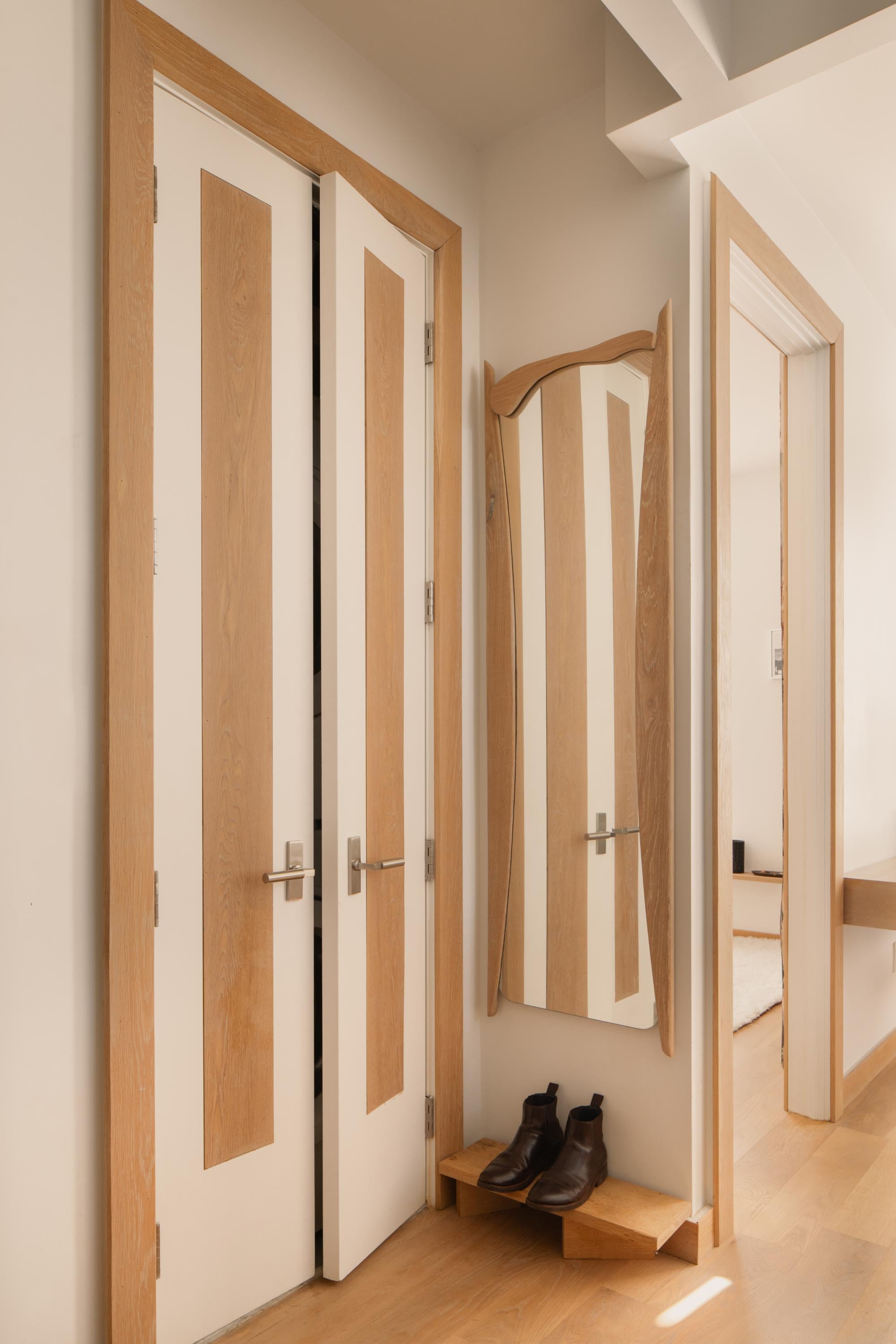 Cianfrinato Abbracci come un vestito Specchio White Oak in vendita