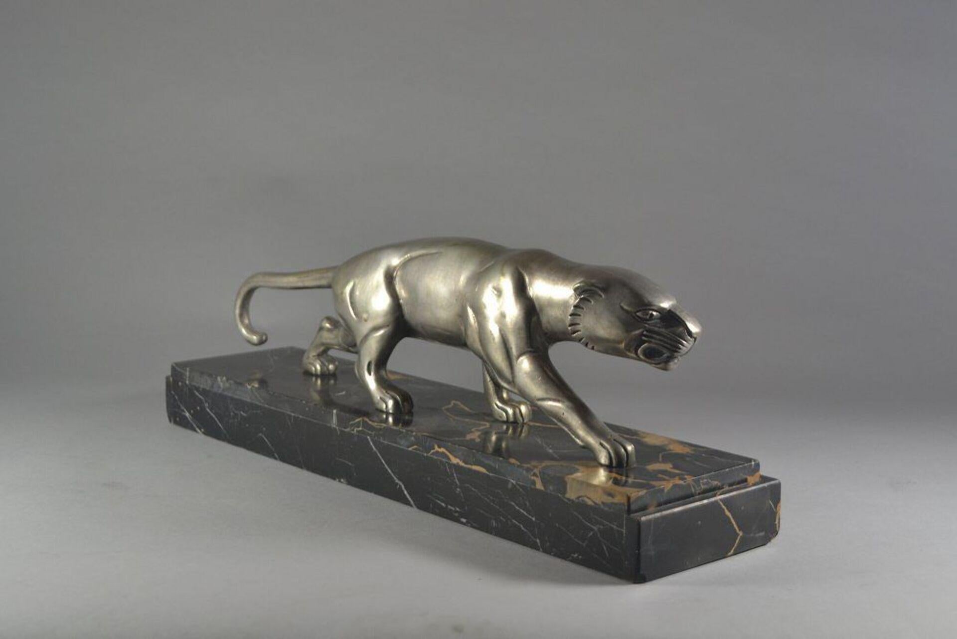 Français Hugues : Panthère en bronze Art Déco sur socle en marbre Portoro