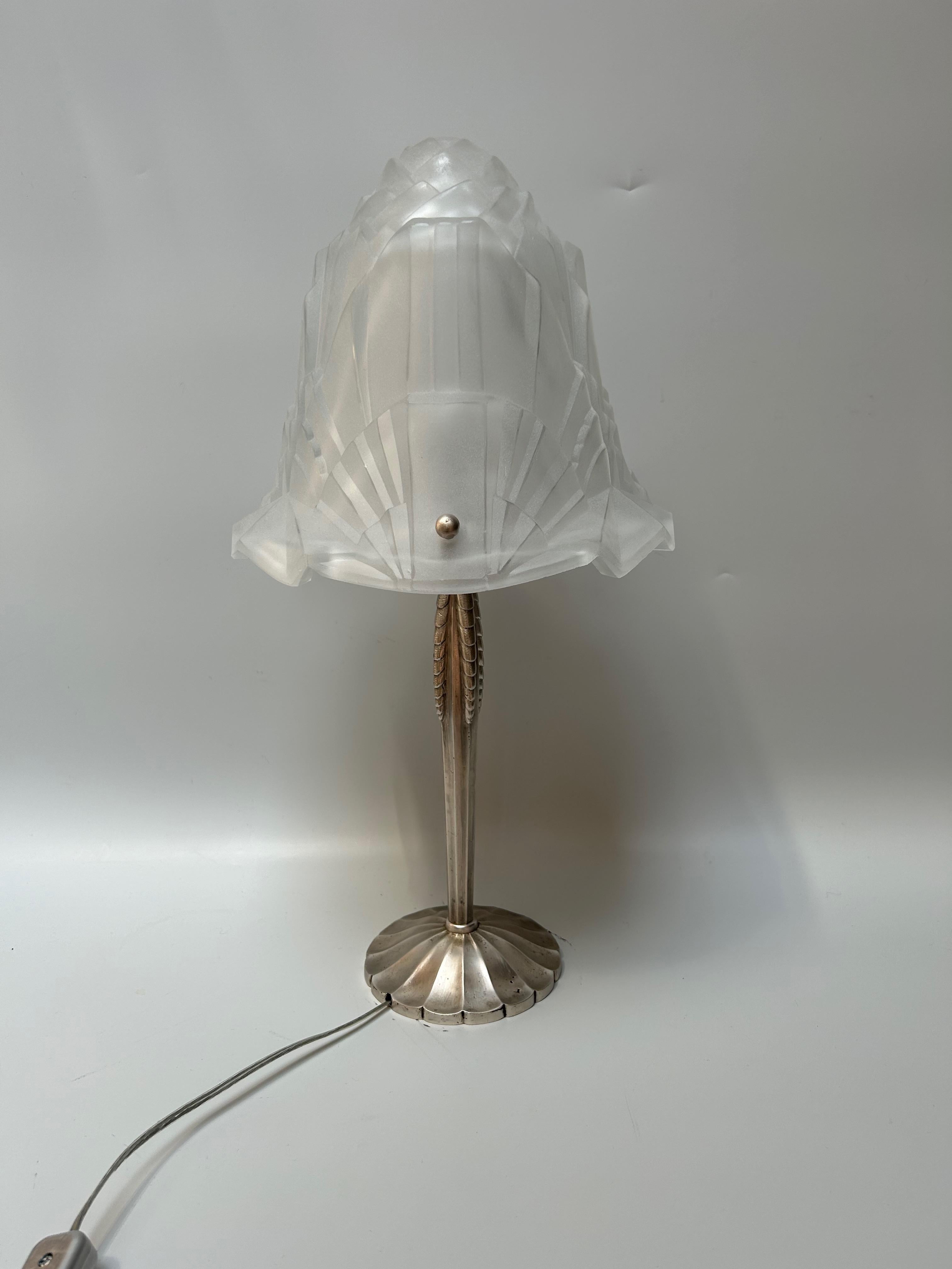 Hugues Art Deco Lamp For Sale 3