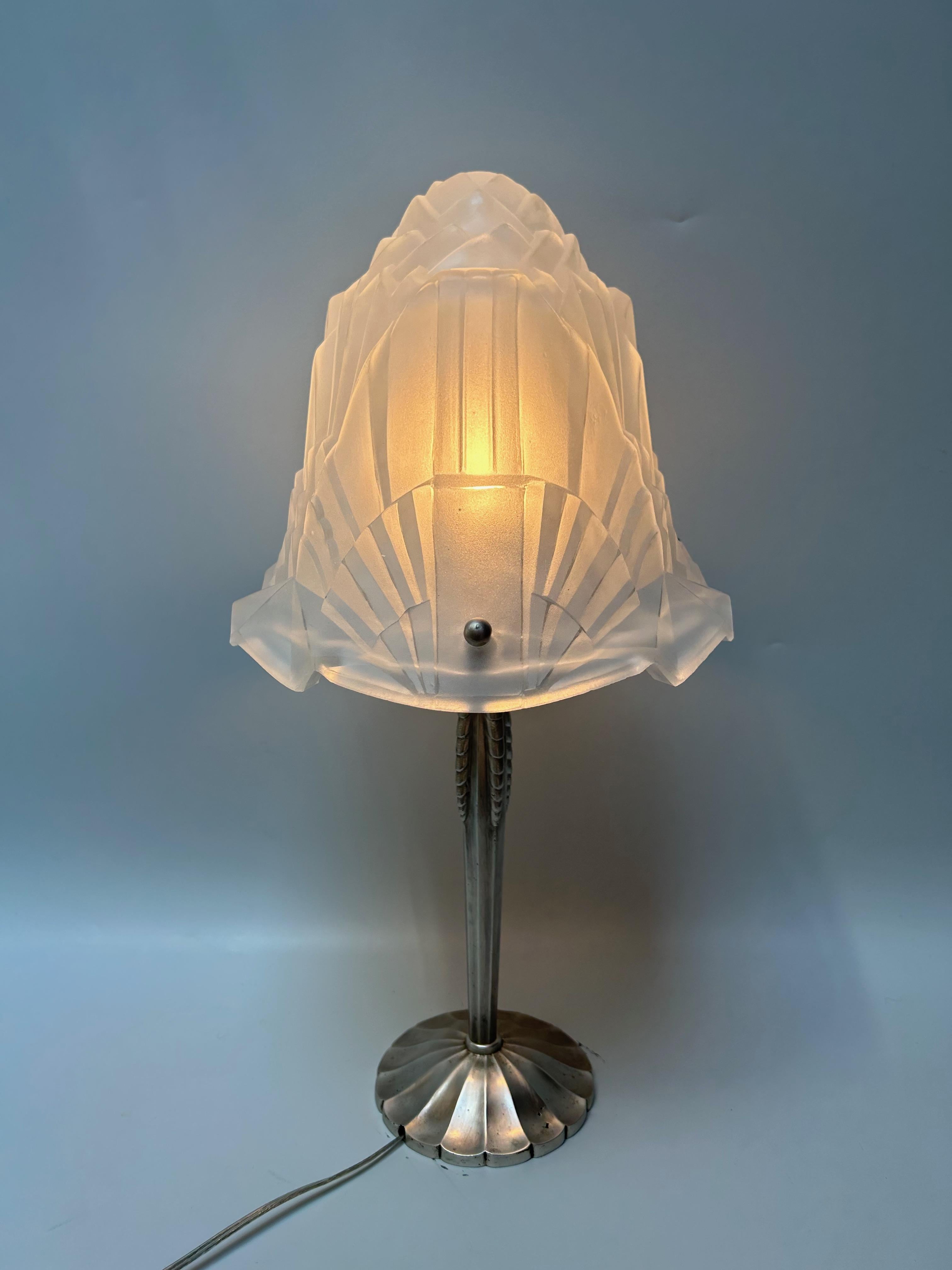 Hugues Art Deco Lamp For Sale 2