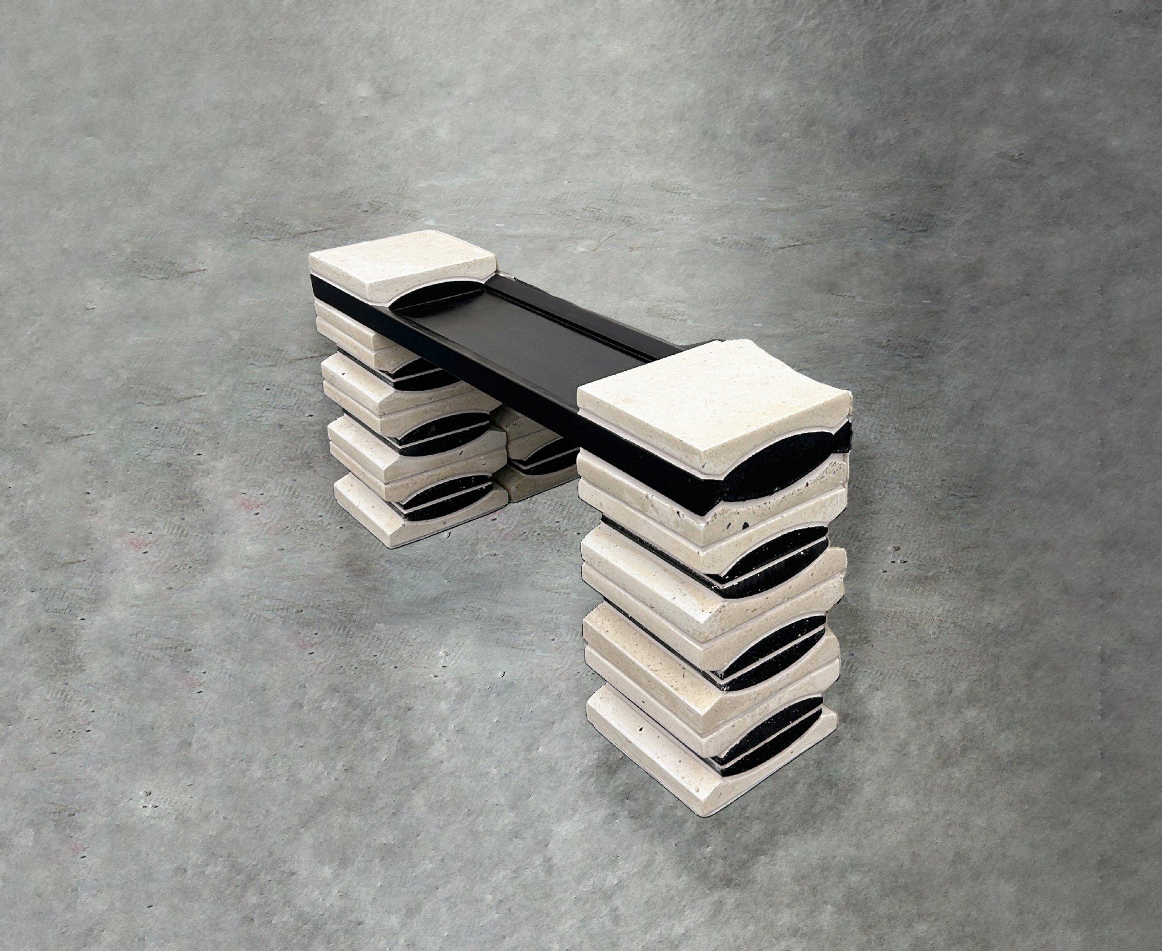 WKND Lab, un duo di designer fondato da Eunji Jun e Halin Lee. Il campo di lavoro di WKND Lab varia dalla ricerca sui materiali, agli oggetti, al design di mobili. Tutti con narrazioni incentrate sui materiali per raccontare la nostra filosofia