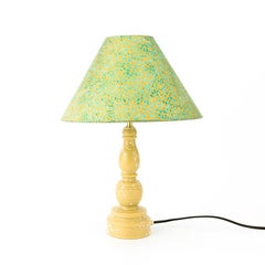 Huit table lamp by Kollage (mud-klimt emerald)