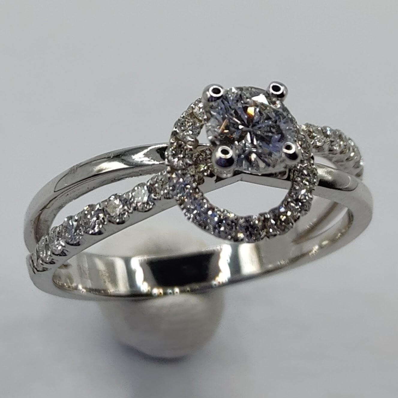 moval engagement ring