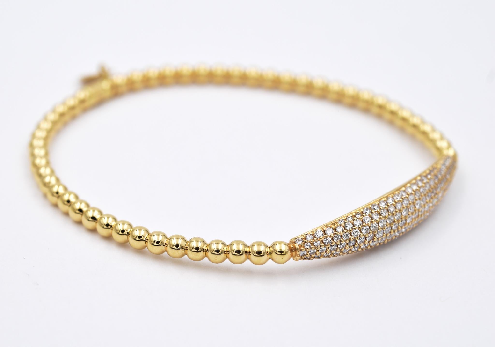 Hulchi Belluni Diamond Pavé Dome Stretch Bracelet in 18K Yellow Gold- 22380-YW In New Condition In Carmel, IN