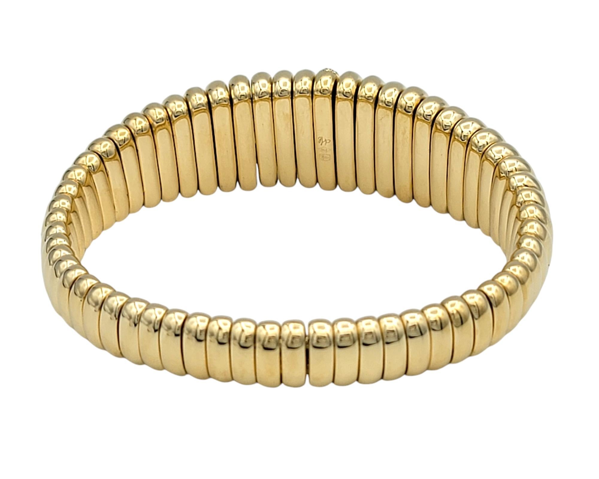 Taille ronde Hulchi Belluni Bracelet manchette tresore extensible graduée en or 18 carats et diamants en vente