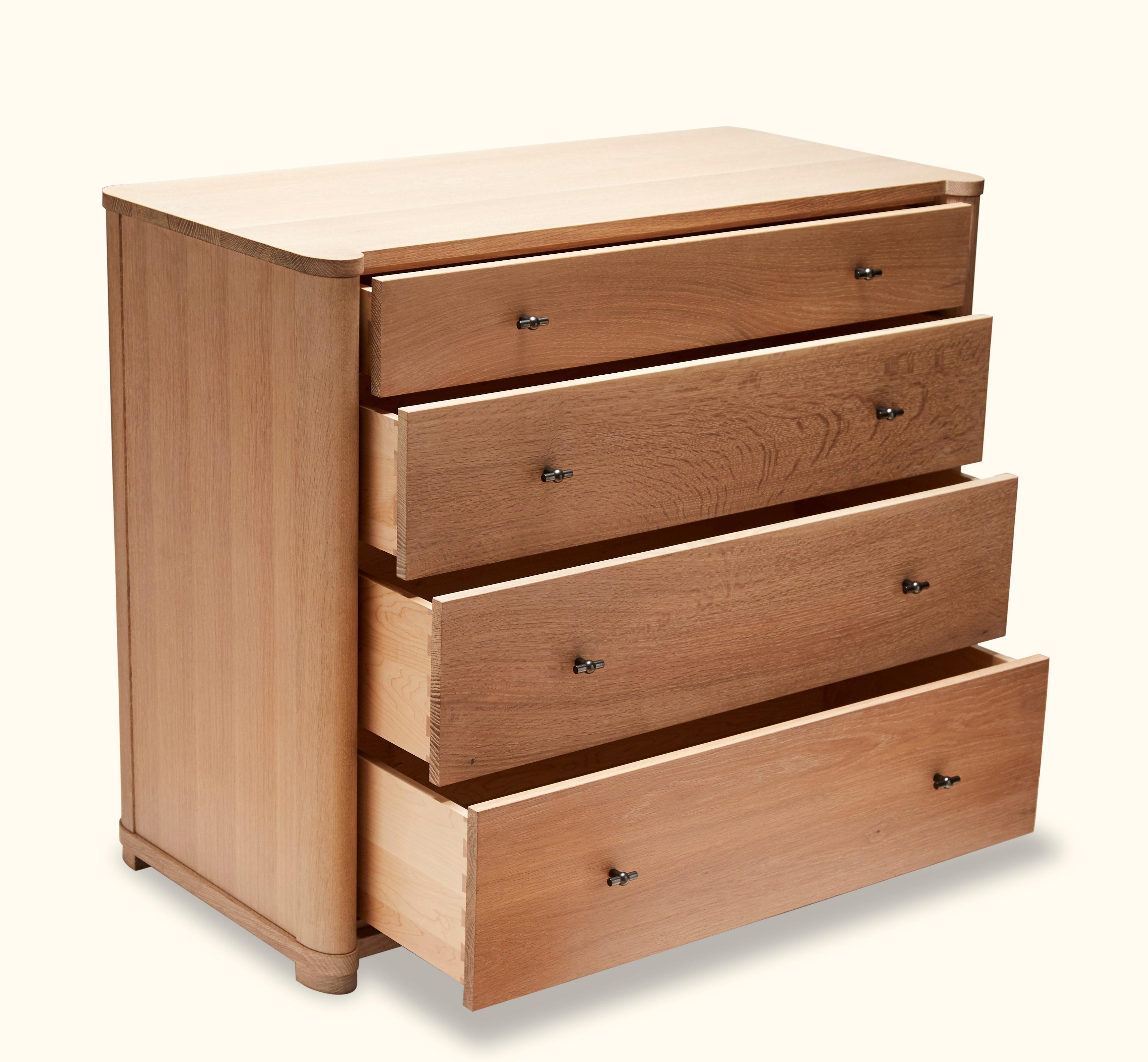 4 drawer dressers