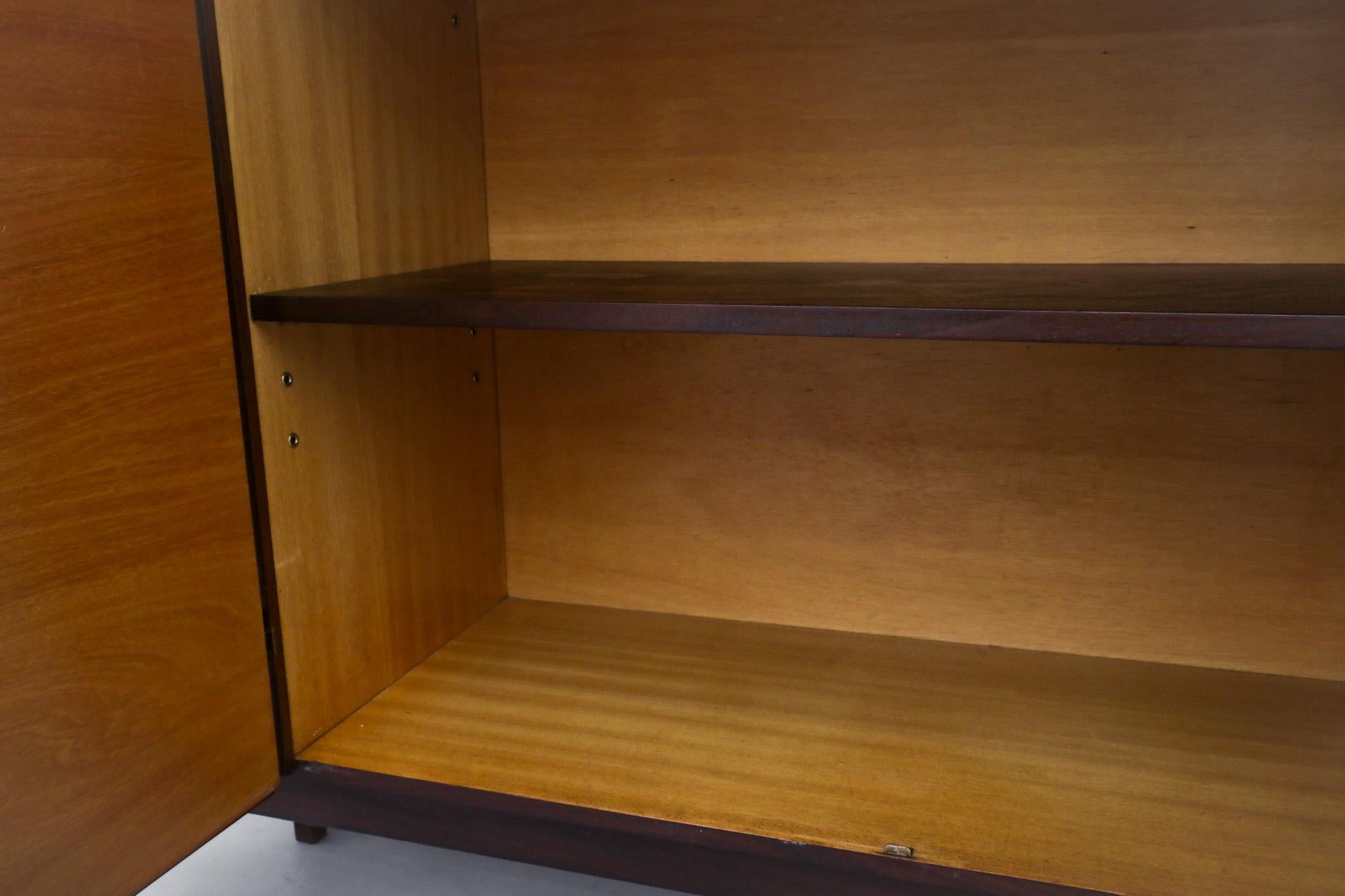 Hulmefa Credenza bar in teak del metà del secolo scorso con specchio interno, scaffali e cassetti 2