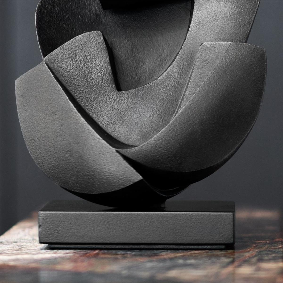 Human Love, Skulptur der menschlichen Liebe aus schwarzer Bronze (Geschwärzt) im Angebot