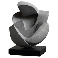 Scultura umana dell'amore in bronzo grigio