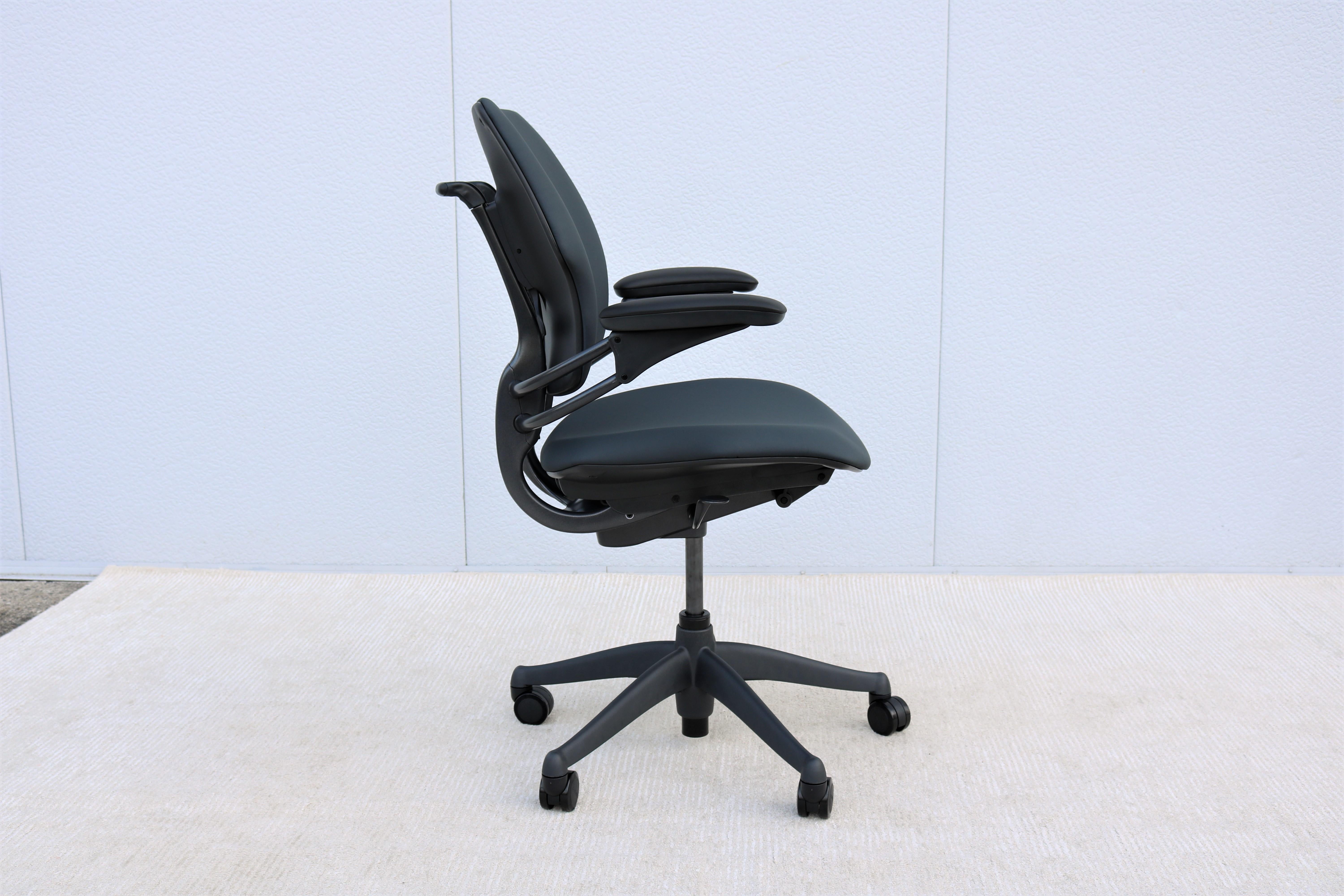Chaise de bureau ergonomique Freedom Task à taille humaine, entièrement réglable, neuve dans sa boîte en vente 4