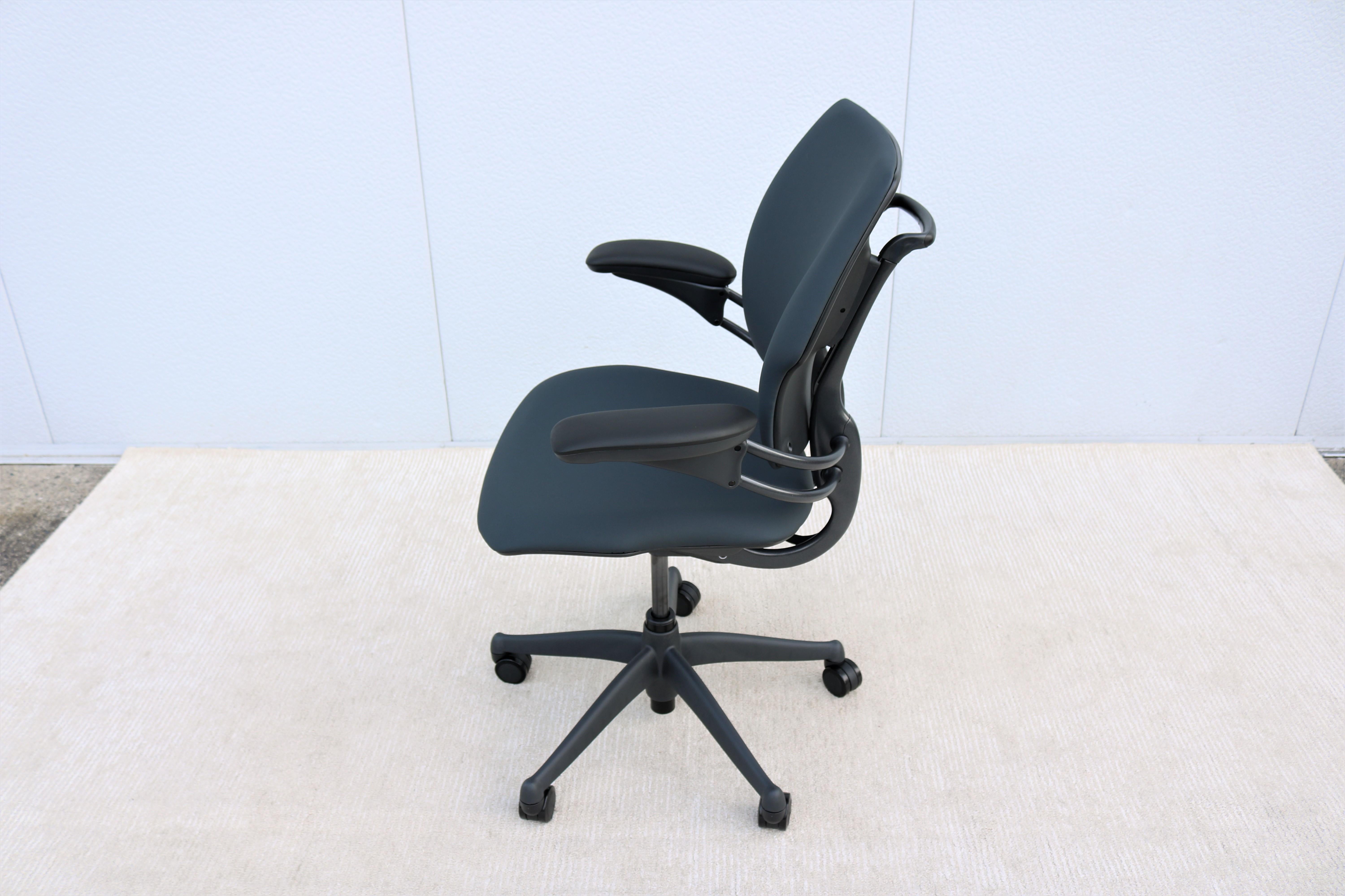 Contemporary Humanscale Ergonomic Freedom Task Desk Chair Fully Adjustable, Brand New in Box