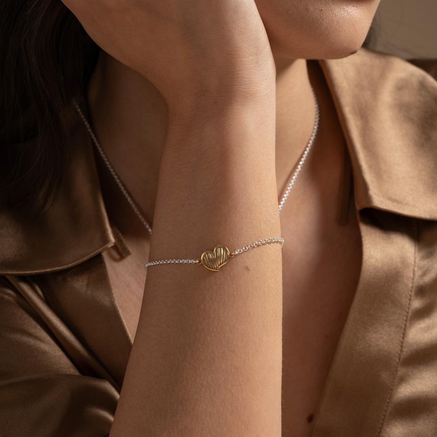 Donna Bracciale a catena con cuore Humbug in argento 925 in vendita