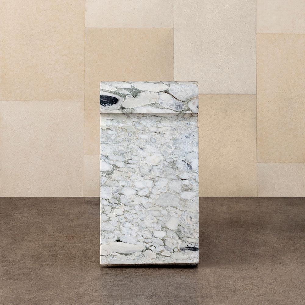 Kelly Wearstler Hume-Marmor-Skulptur-Stuhl im Zustand „Neu“ im Angebot in West Hollywood, CA