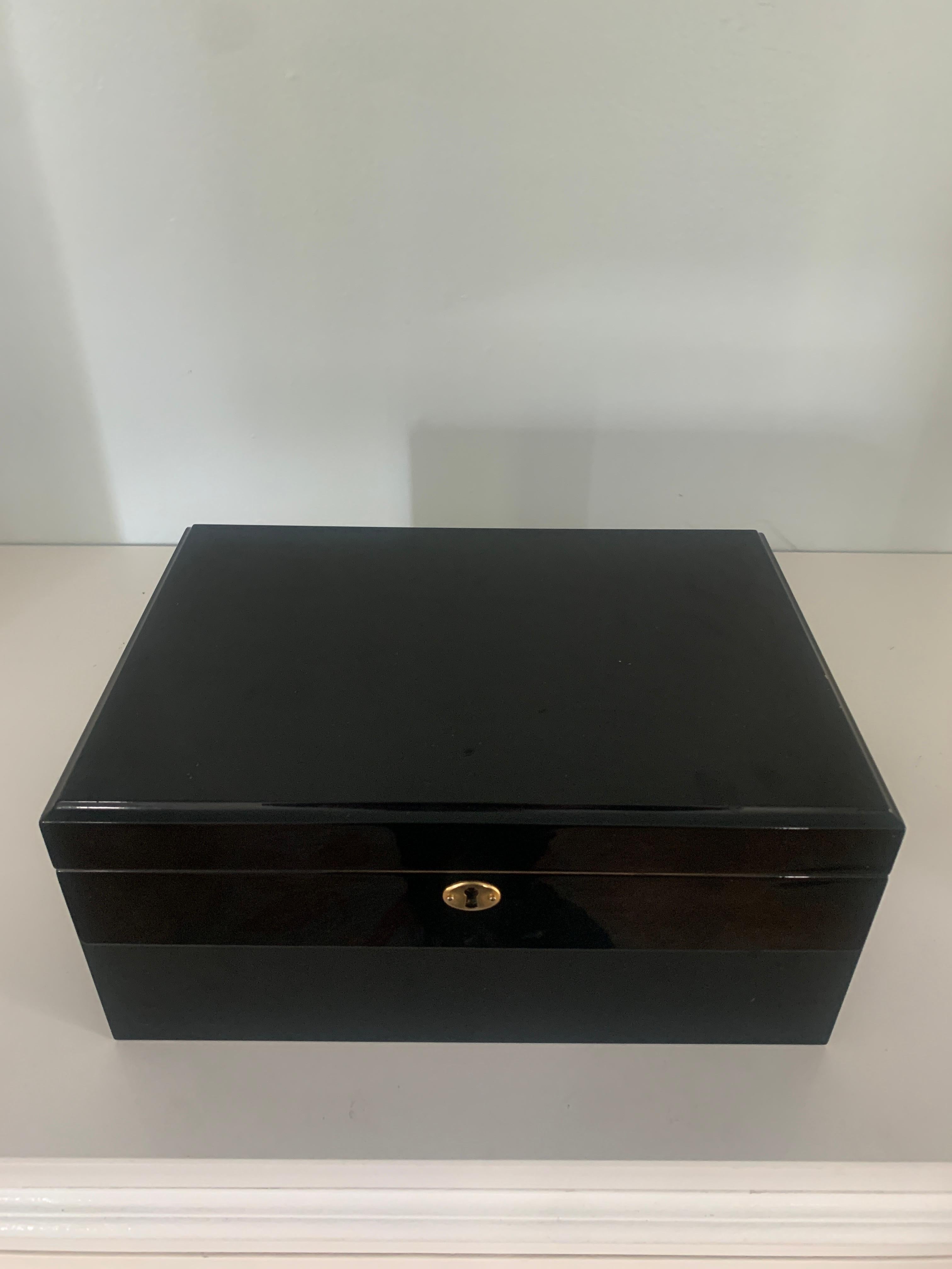 Humidor with Adjustable Dual Level Shelves with Gauge in Polished Black Lacquer 2