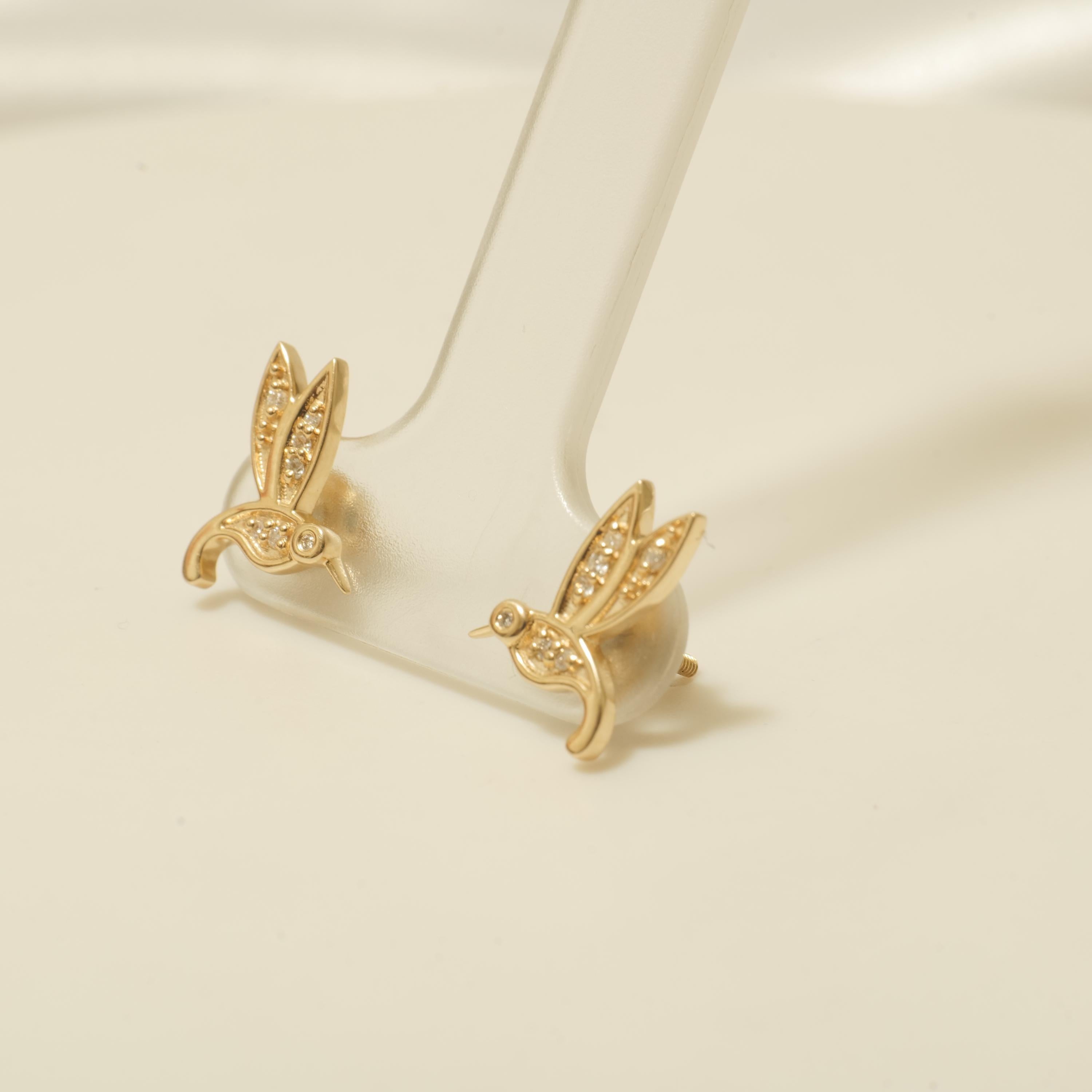 Pendientes infantiles de oro macizo de 14 quilates con diamantes colibrí (certificados) Corte redondo en venta