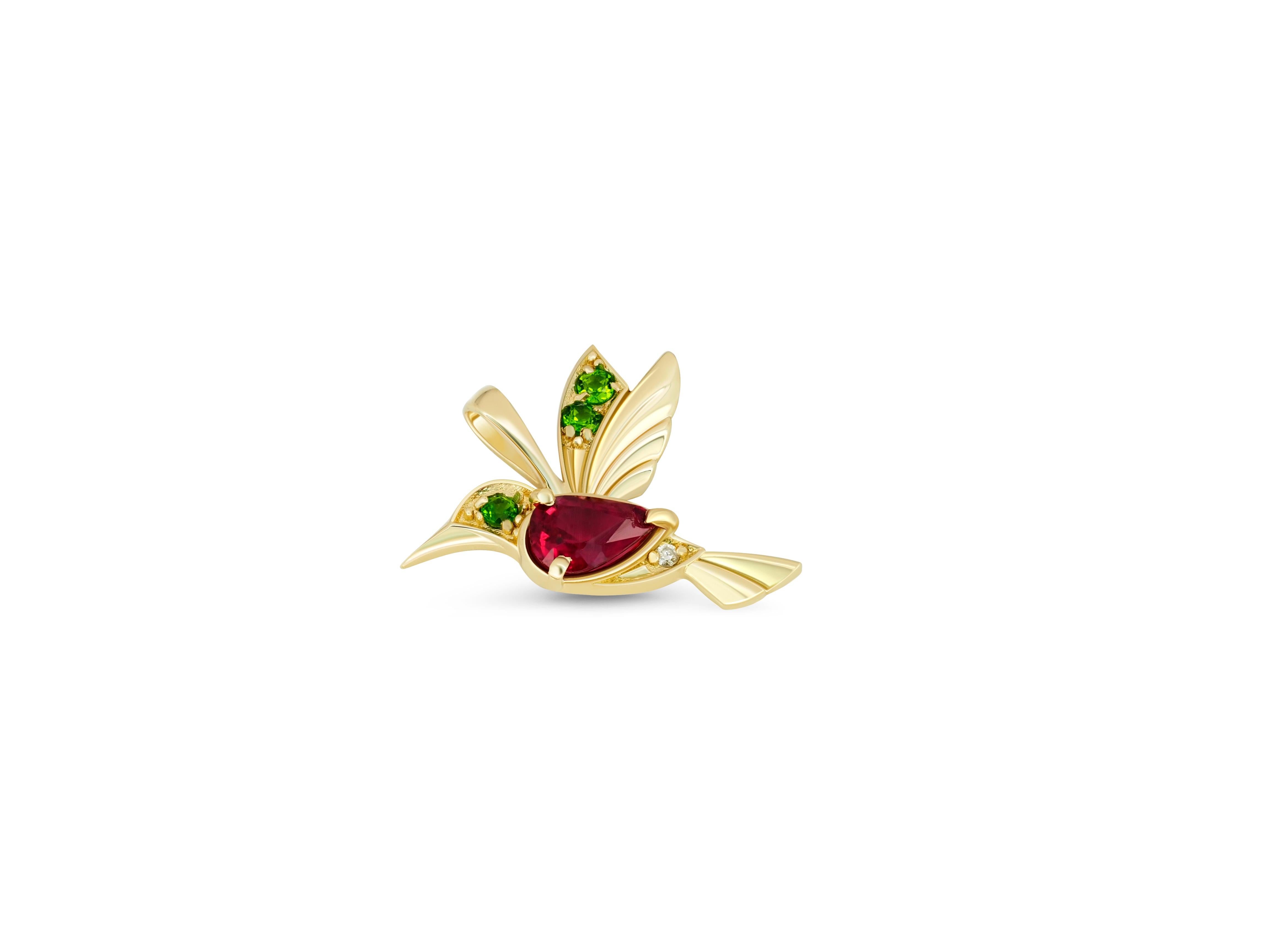Modern Hummingbird earings studs with rubies.  For Sale