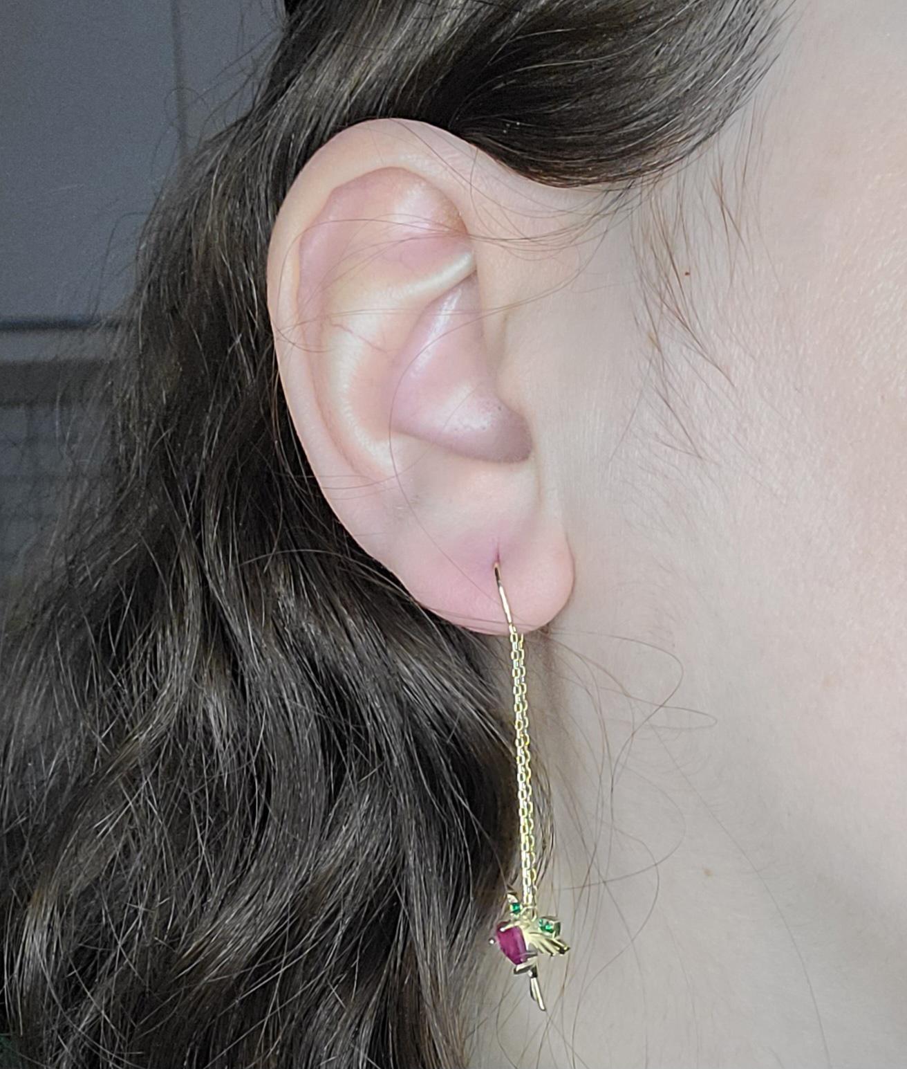 Hummingbird Threader Earrings with Rubies in 14k Gold In New Condition For Sale In Istanbul, TR
