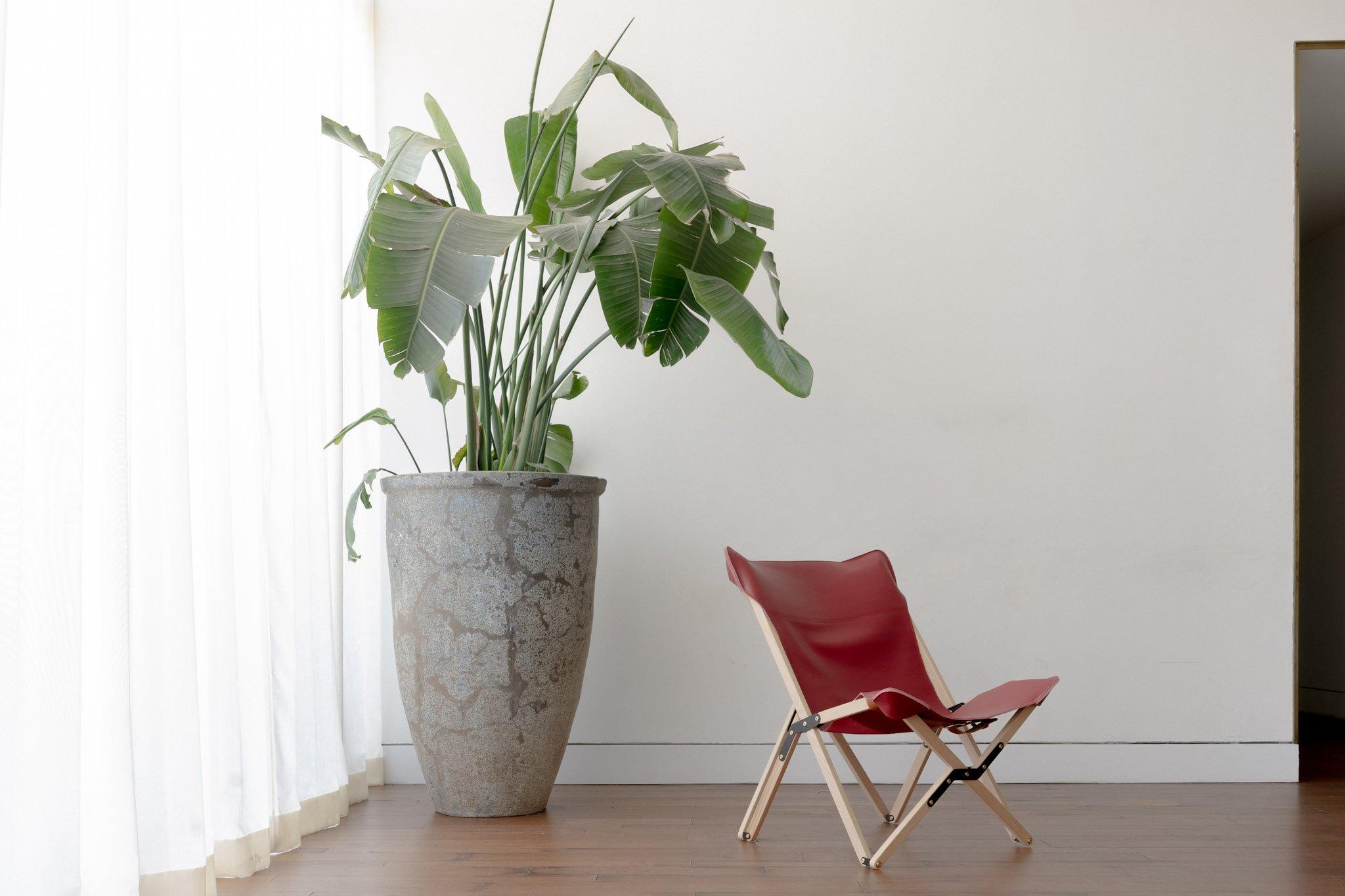 Powder-Coated Humphrey Chair, Pecan Wood and Leather Folding Chair 'Blue' For Sale