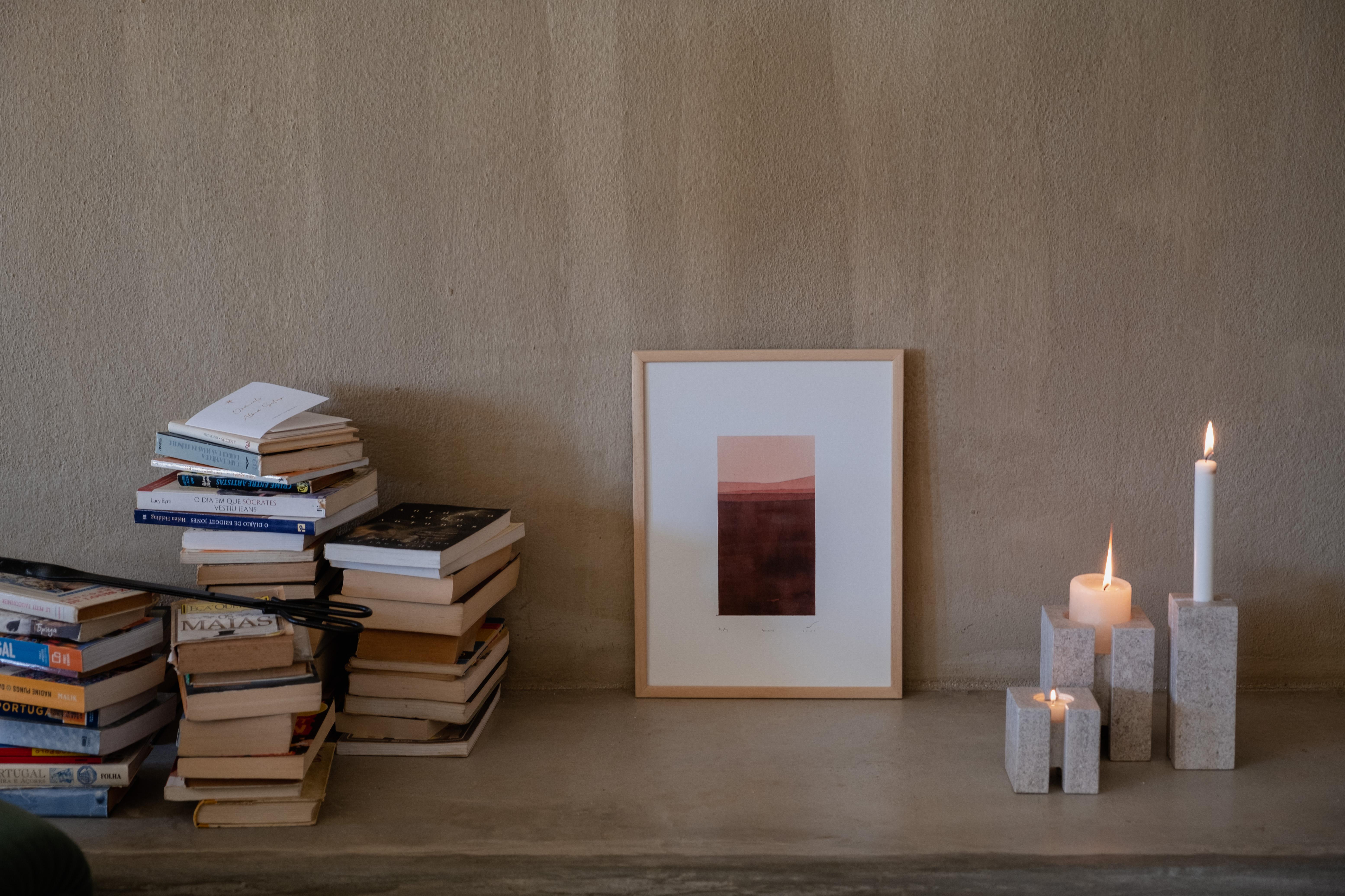 HUMUS - Minimalistischer moderner Aquarelldruck (Portugiesisch) im Angebot