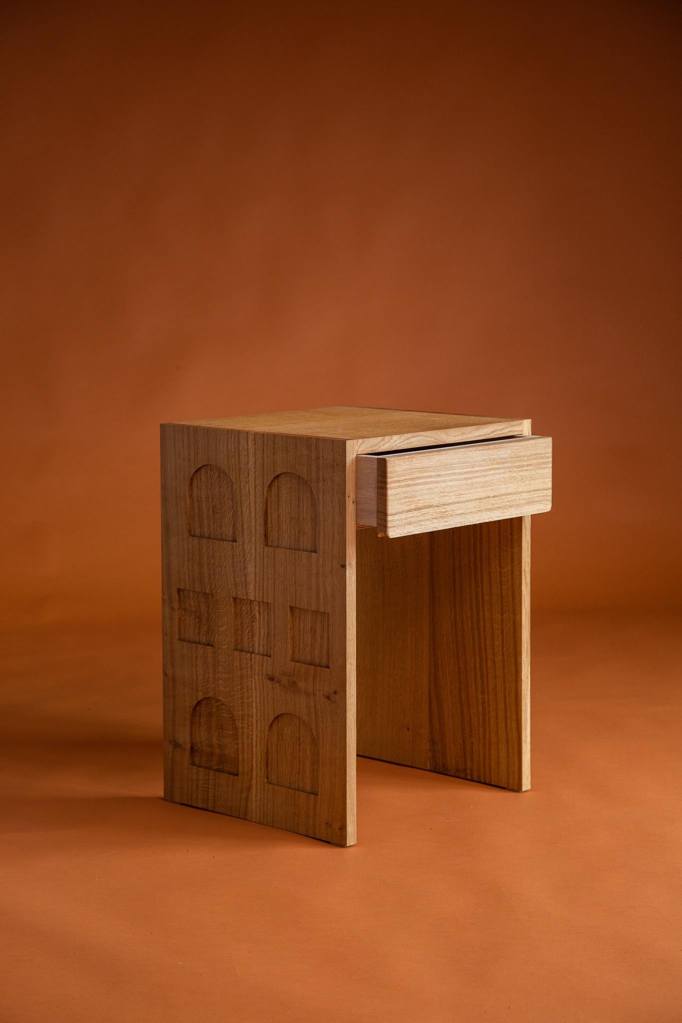 Hundert's English Oak Side Table (PATTERN ON LEFT FACING SIDE) For Sale 1