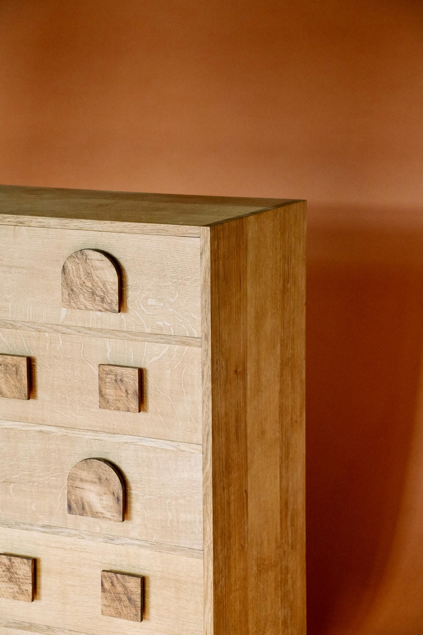 Cassettone largo in Oak di Hundert in vendita 1