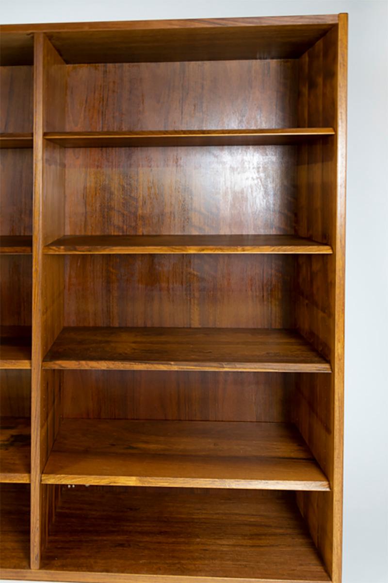 Hundevad Rosewood Bookcase, Made in Denmark 1960s, Marked In Good Condition In Enschede, Overijssel