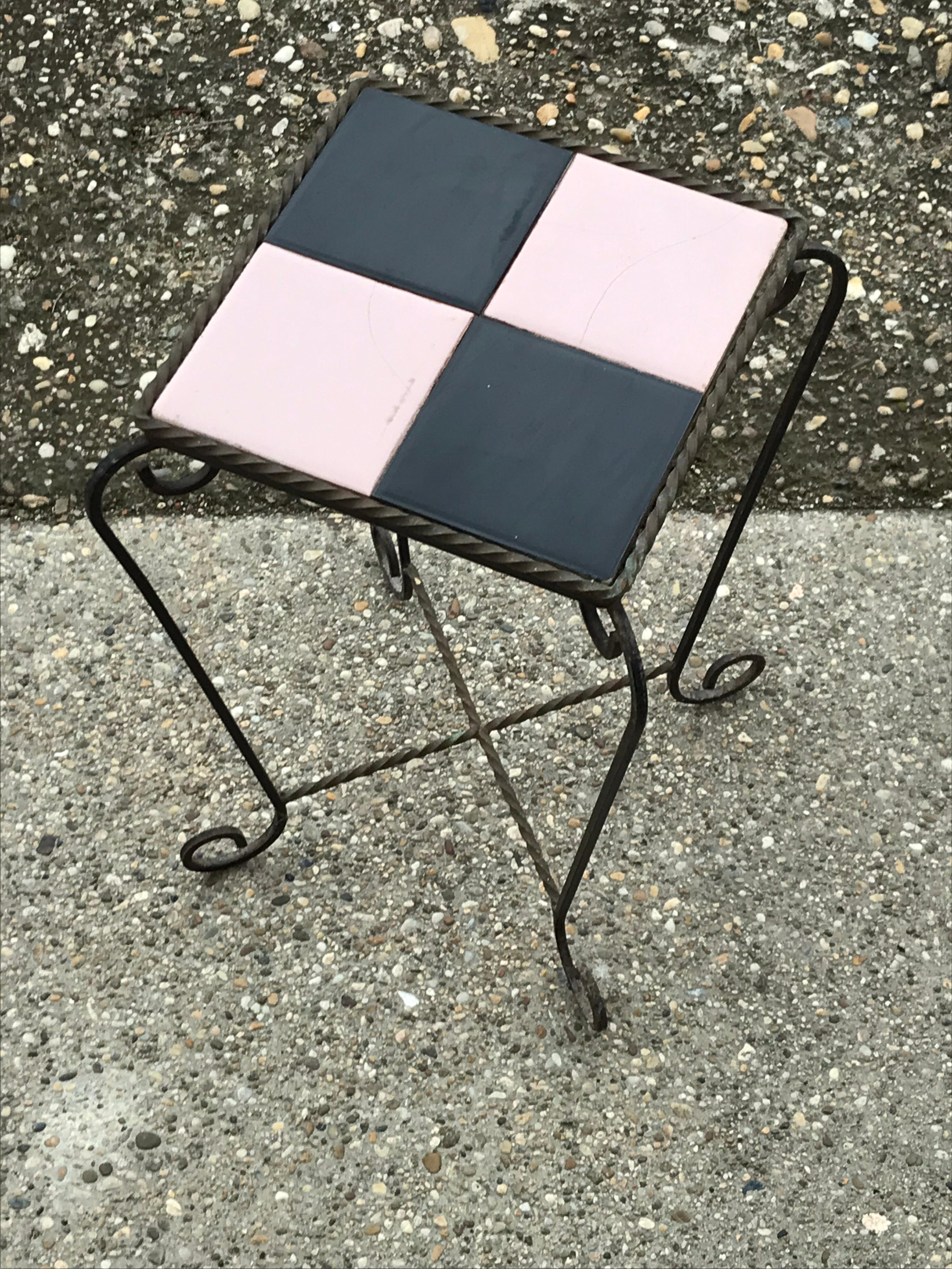 Mid-20th Century Hungarian Art Deco Hand-Hammered Iron Small Table / Pedestal For Sale