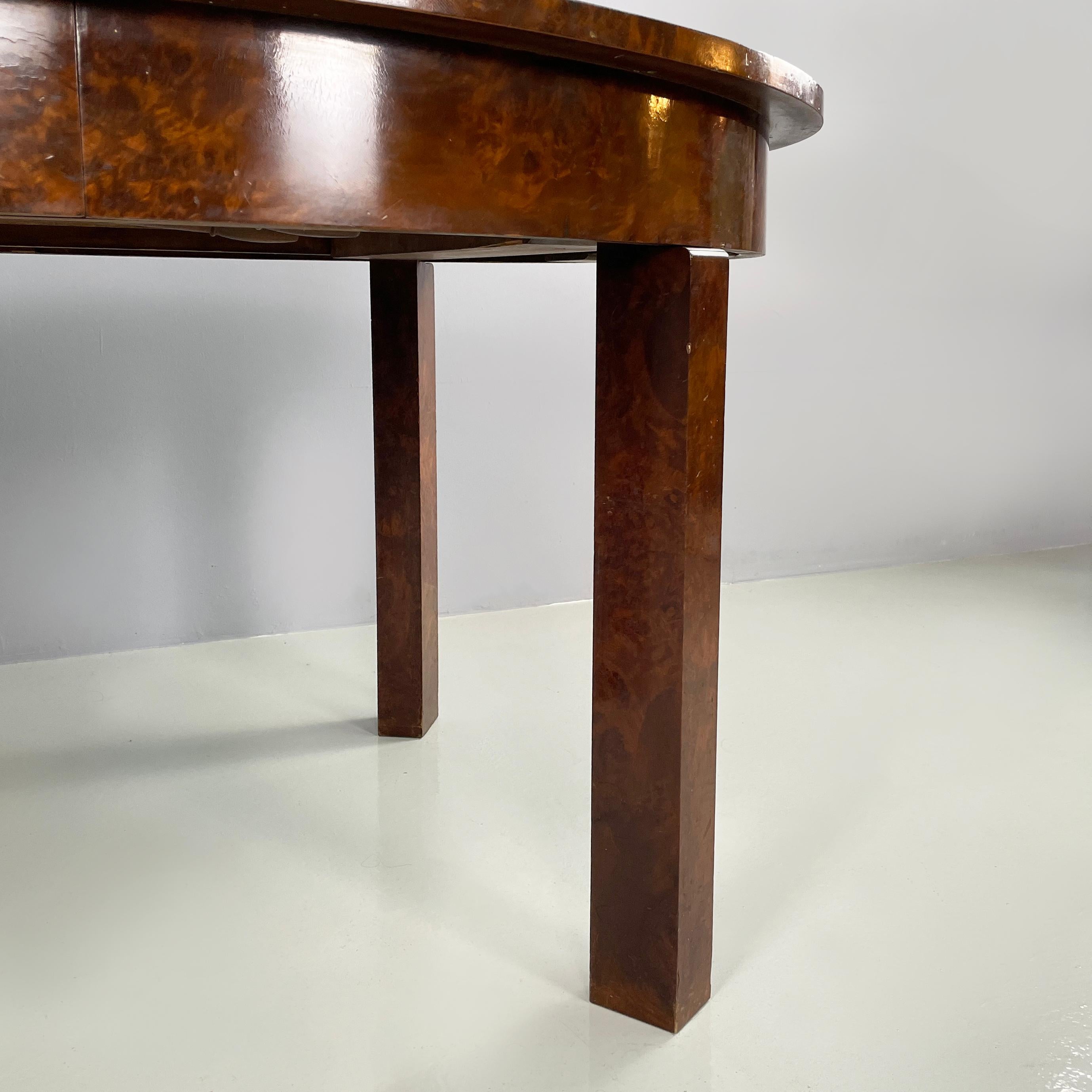 Hungarian art deco Oval dining table in wood, 1930s For Sale 9