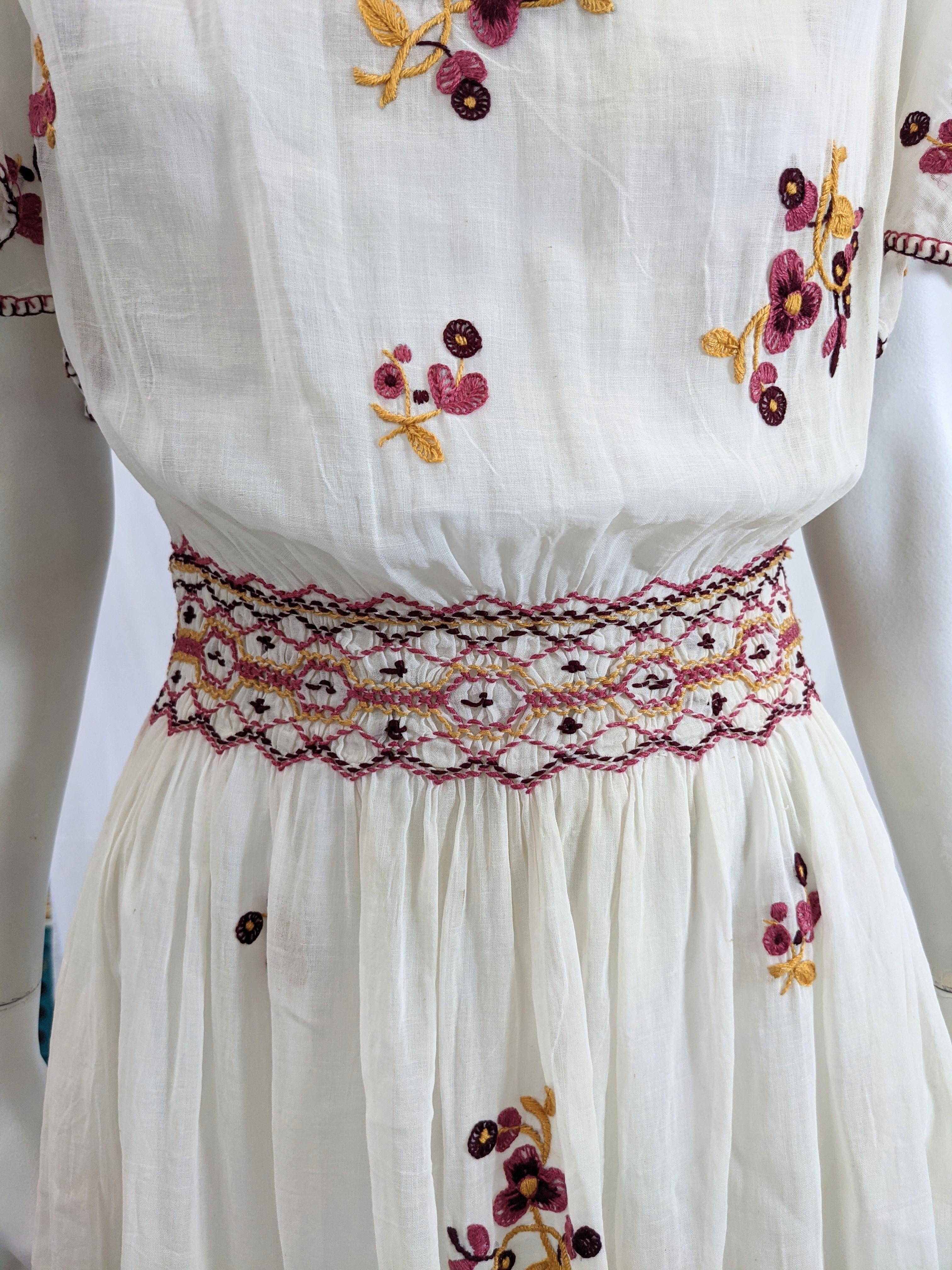 Hungarian Embroidered Batiste Dress In Excellent Condition For Sale In New York, NY