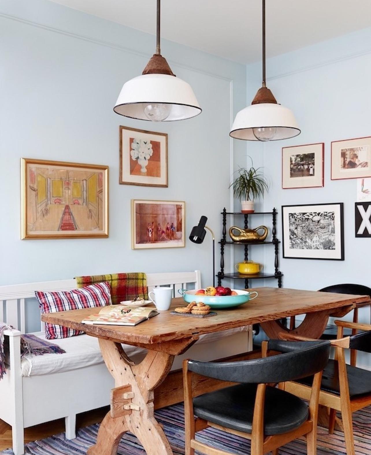 Metà XX secolo Luci a sospensione industriali ungheresi a smalto bianco di fabbrica, anni '50 in vendita