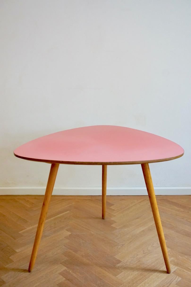 Hungarian Midcentury Pink and Beechwood Coffee Table with Formica Top In Good Condition In  Budapest, HU