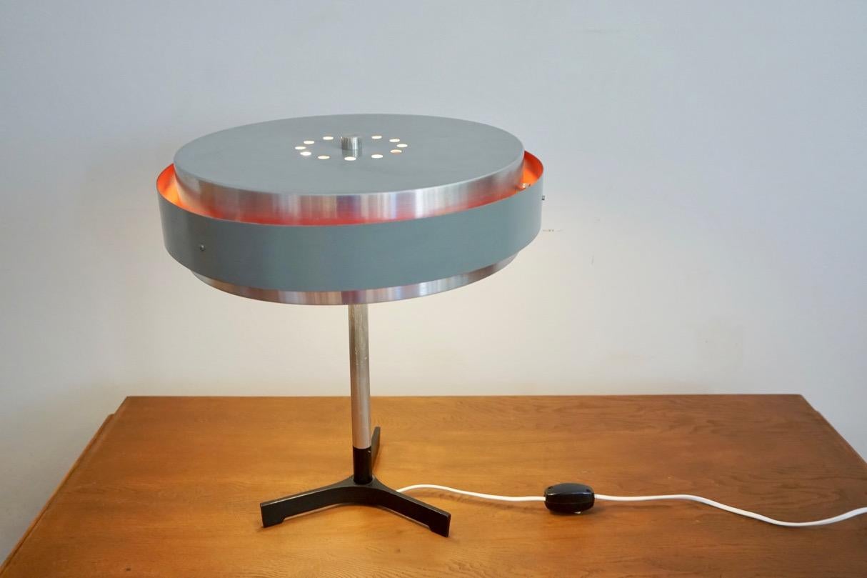 Hungarian midcentury round table lamp in Jo Hammerburg style (Danish design)
This Hungarian aluminum table lamp is in the style of Jo Hammerburg, danish Industrial designer. Good size, excellent proportions, a great accessory for any flat. The