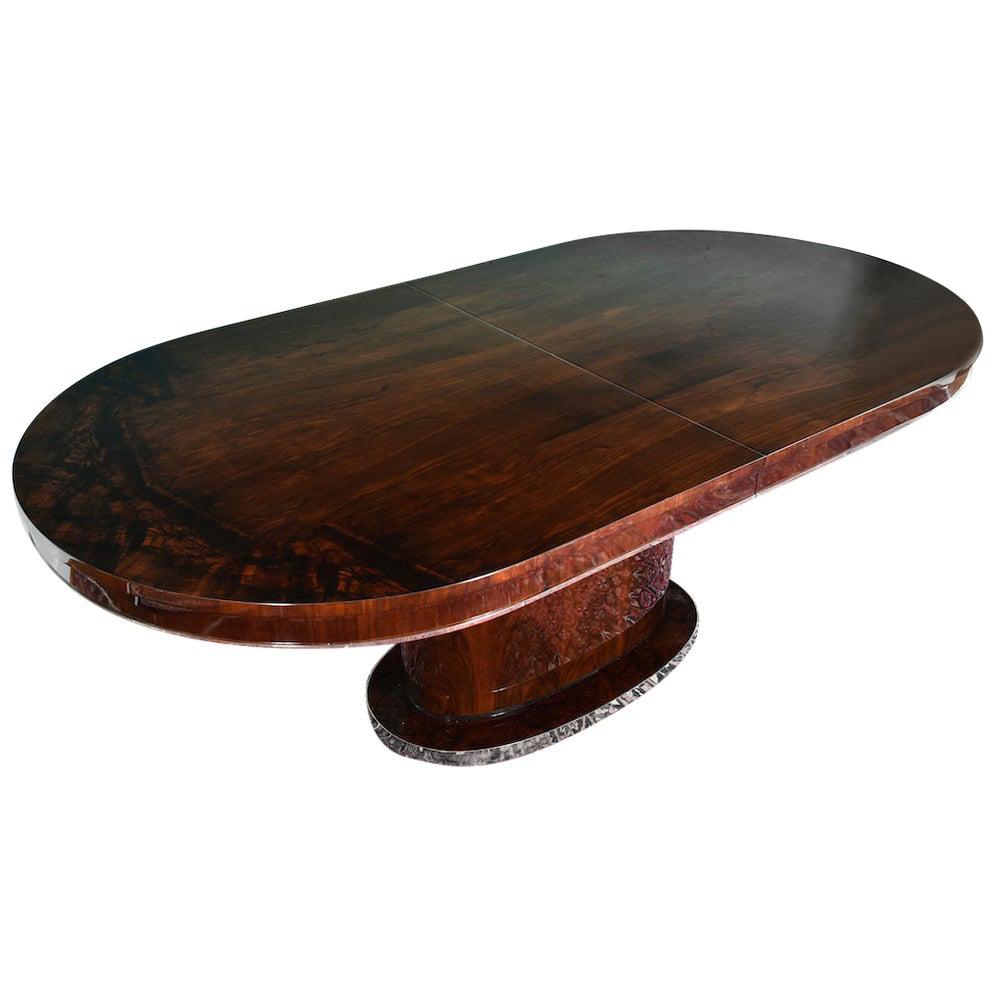 Hungarian Oval Dining Room Table in Walnut, Art Deco Period