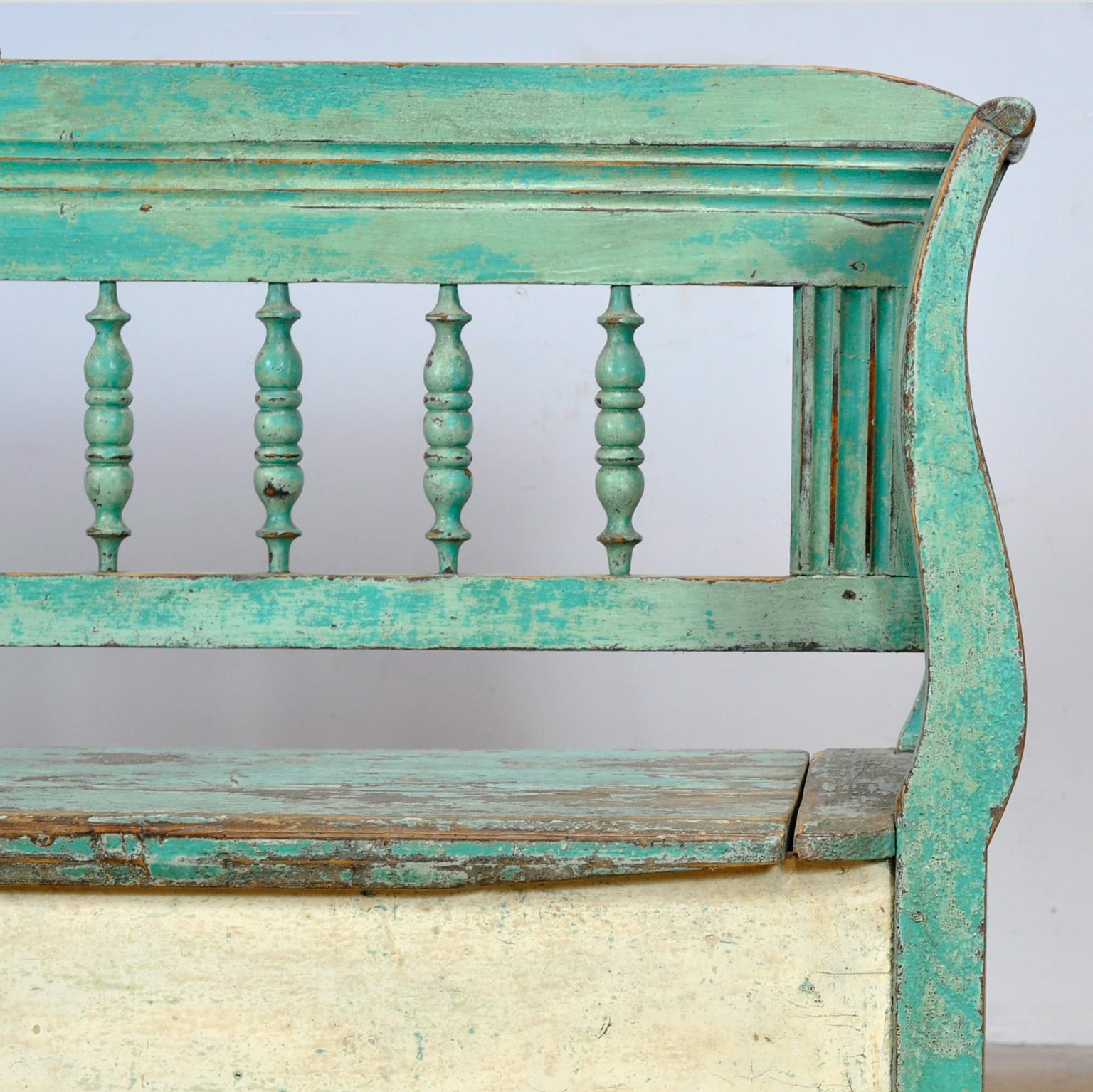 Banc en pin de Hongrie, vers 1900 en vente 2