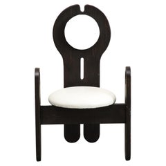 Chaise d'appoint en cuir blanc et bois du studio hongrois Szedleczky Design, 1970