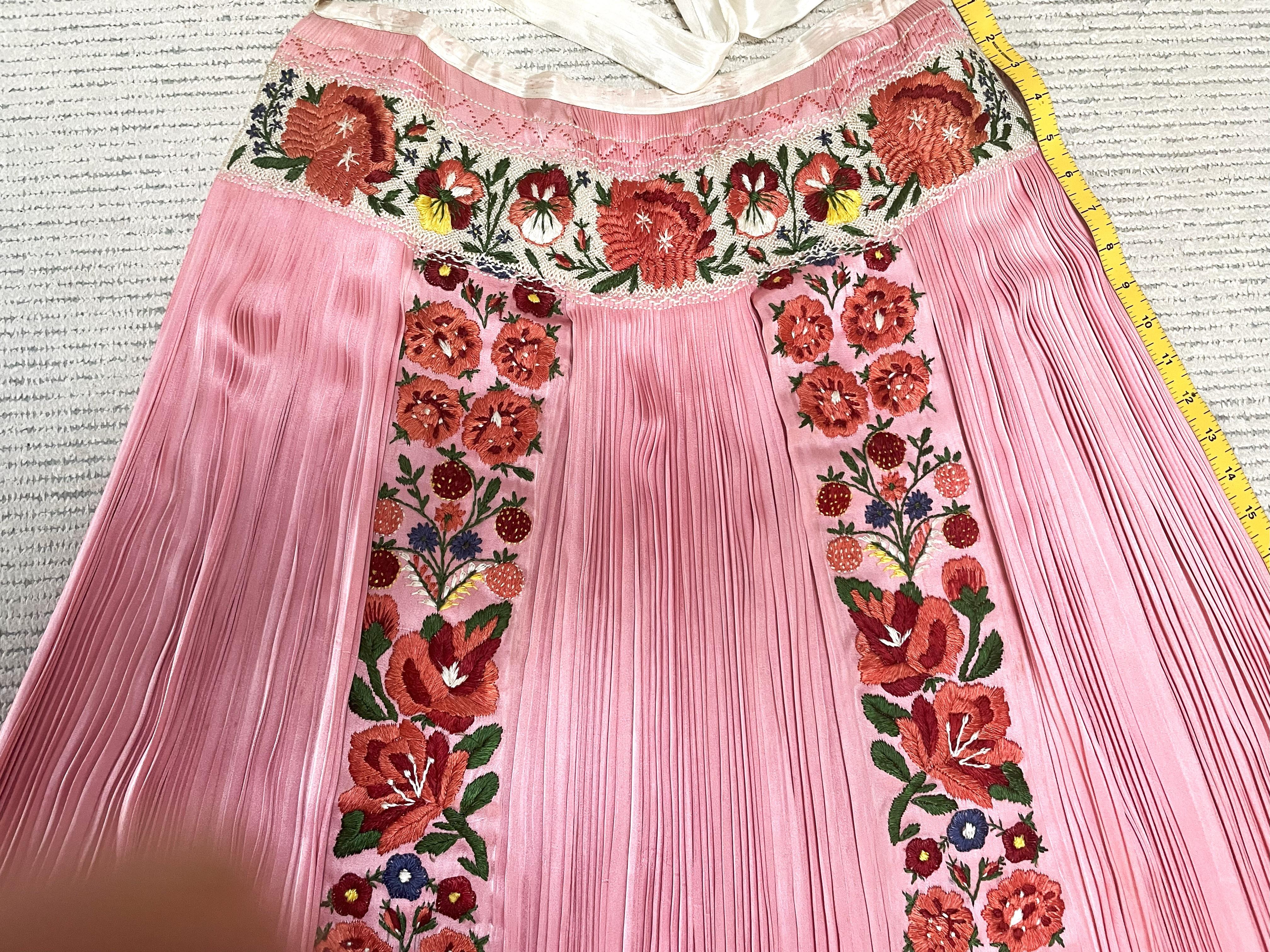 Women's Hungarian traditional Apron, embroiderd by hand in the 1950s, Hungary