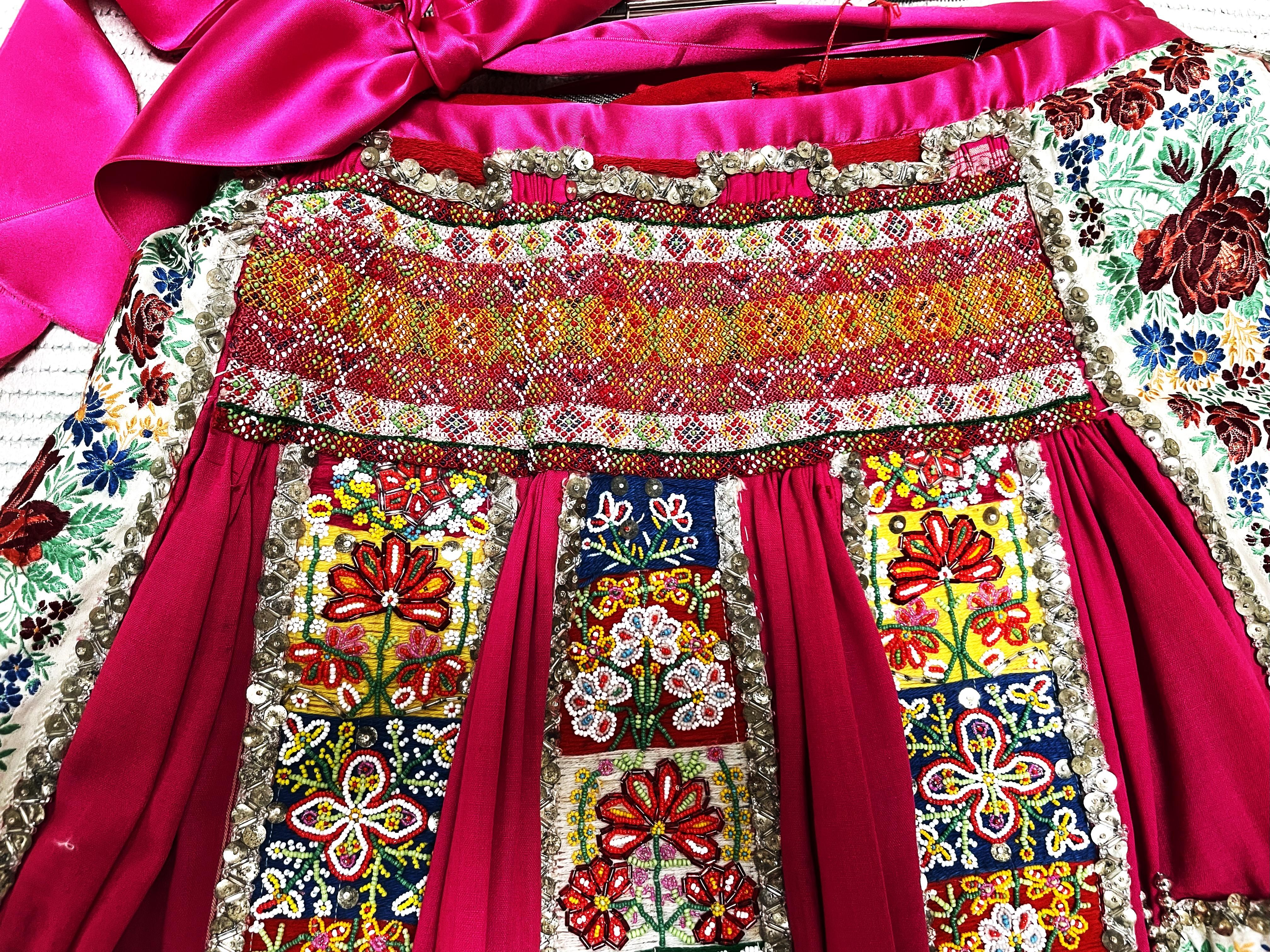 Hungarian traditional Shirt and Apron, embroieder by hand with pealrs, 1940's For Sale 3