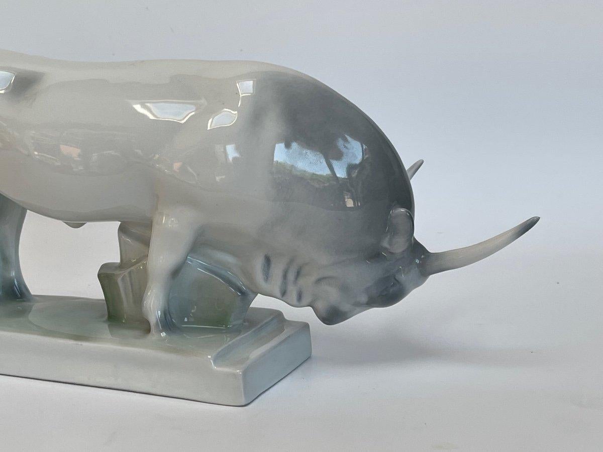 Hungary Mid-Century Porcelain Bull in Soft Light Grey-Green Colors by Zsolnay For Sale 2