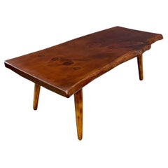 Hunt Country Furniture Table basse en pin à bord libre