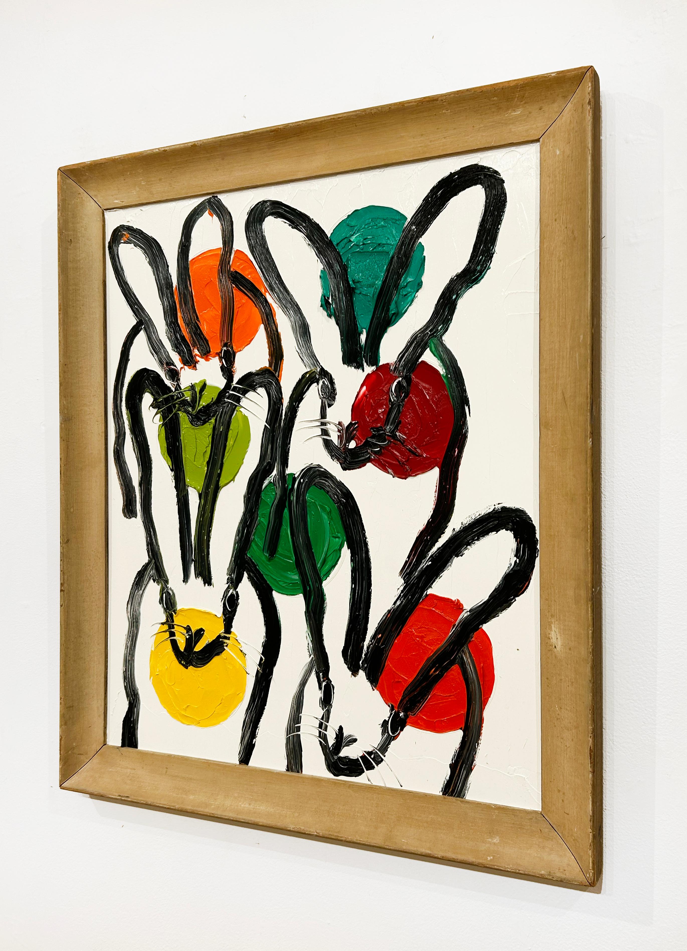 4 Orbs Hutch - Beige Animal Painting par Hunt Slonem