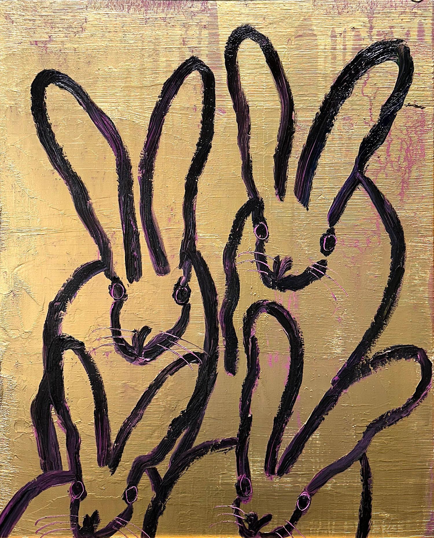 „4 Play More“ Schwarze Hasen auf goldenem Hintergrund mit rosa Akzenten Öl auf Holz – Painting von Hunt Slonem