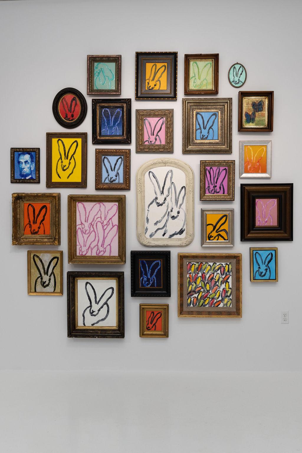 Annunciation complète « Butterfly Painting » - Peinture à l'huile encadrée argentée et or 5