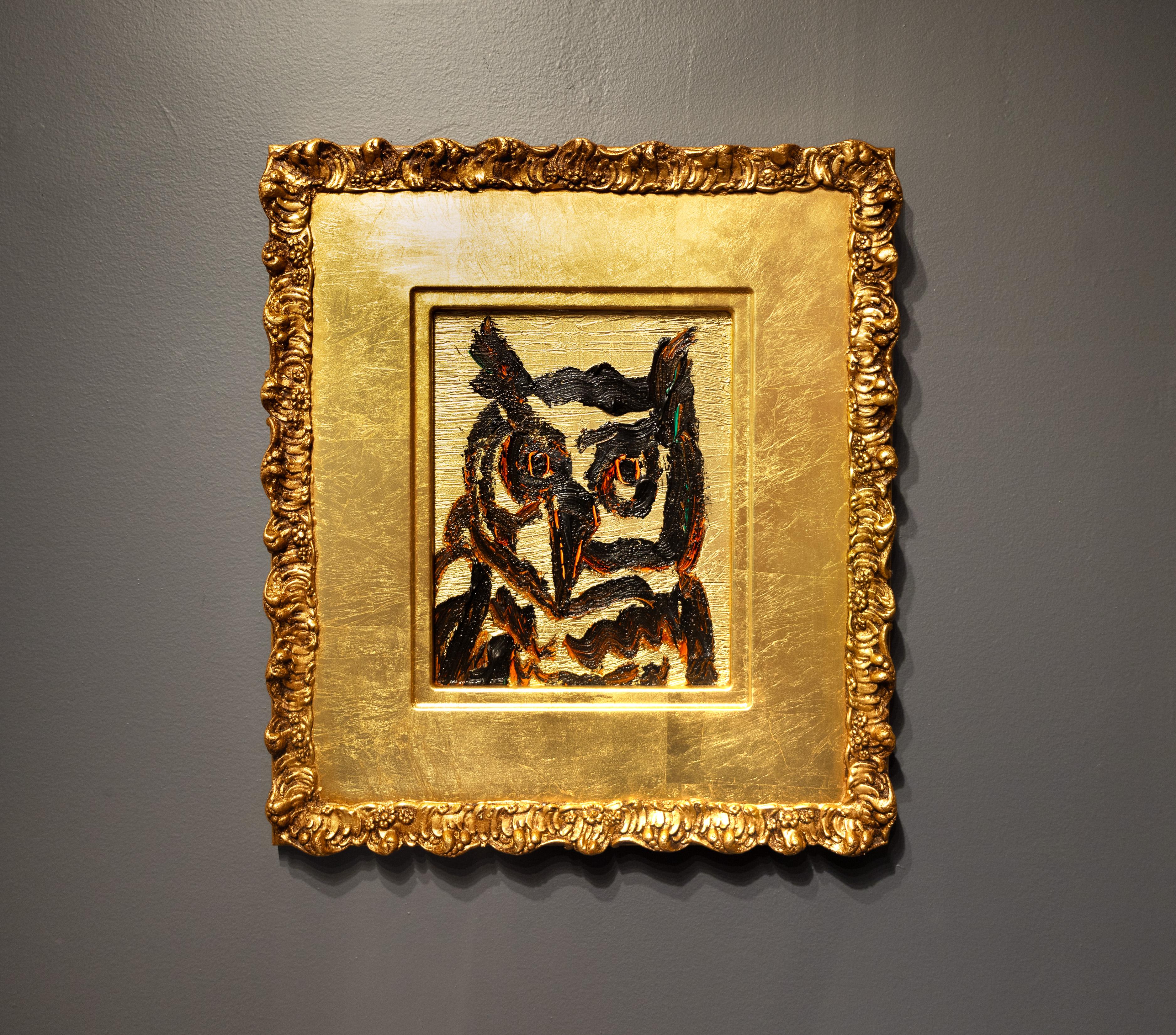 'Barbagianni' è un dipinto gestuale di gufo realizzato da Hunt Slonem. Gli animali gestuali si ritrovano in tutta l'opera neo-espressionista di Slonem. Lo sfondo d'oro screziato rivela uno strato di base di rosso e verde, mentre il gufo è definito