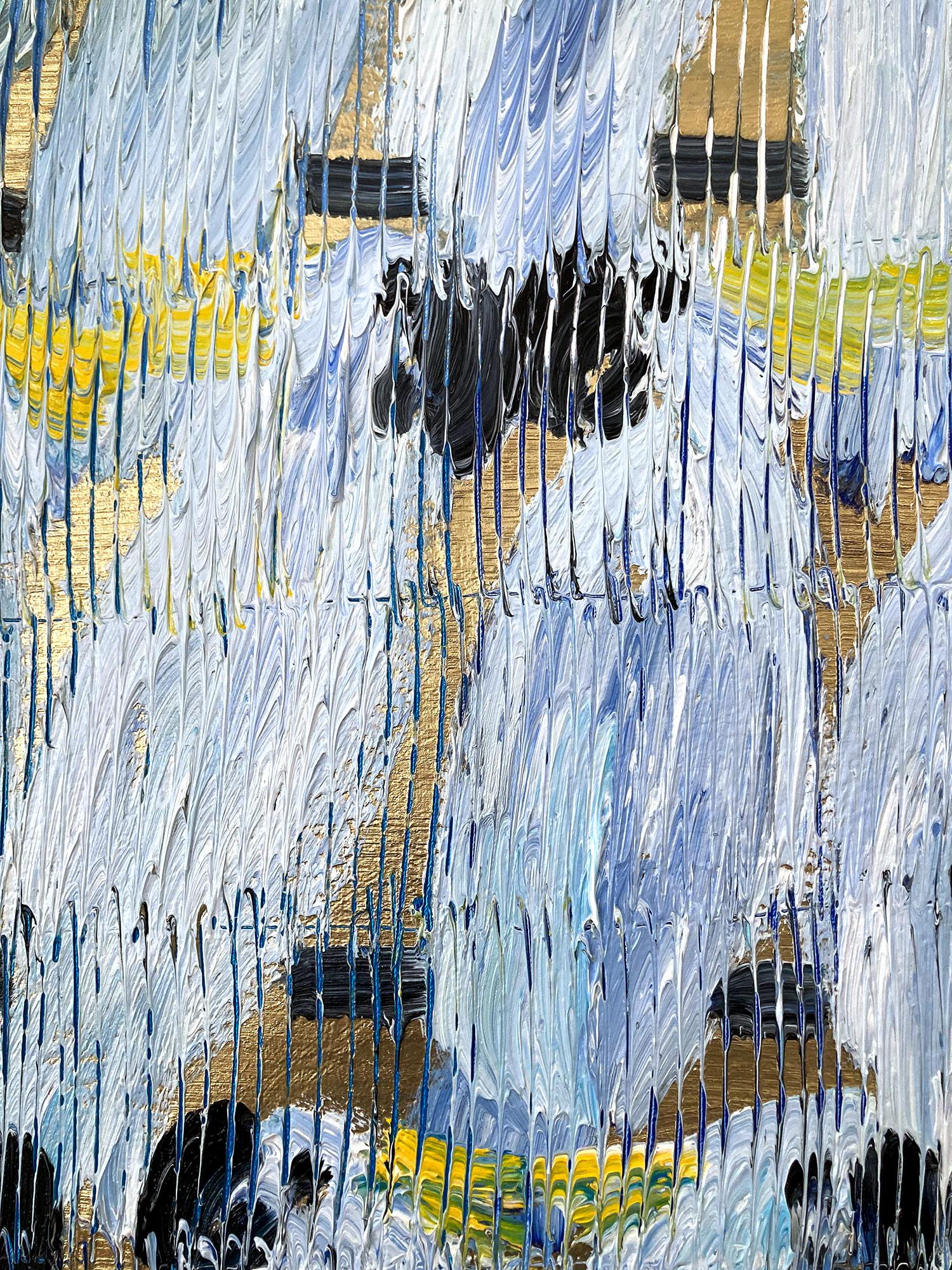 „Cockatoo Whisper Divine“ Weißer und blauer Cockatoos mit goldenem Hintergrund auf Leinwand im Angebot 1