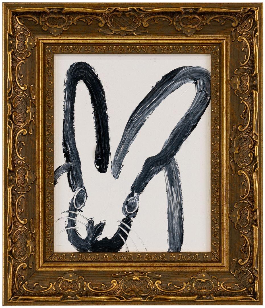 Hunt Slonem Animal Painting – „Drift“ Weißes und schwarzes Bunny- Original-Ölgemälde in Vintage-Rahmen